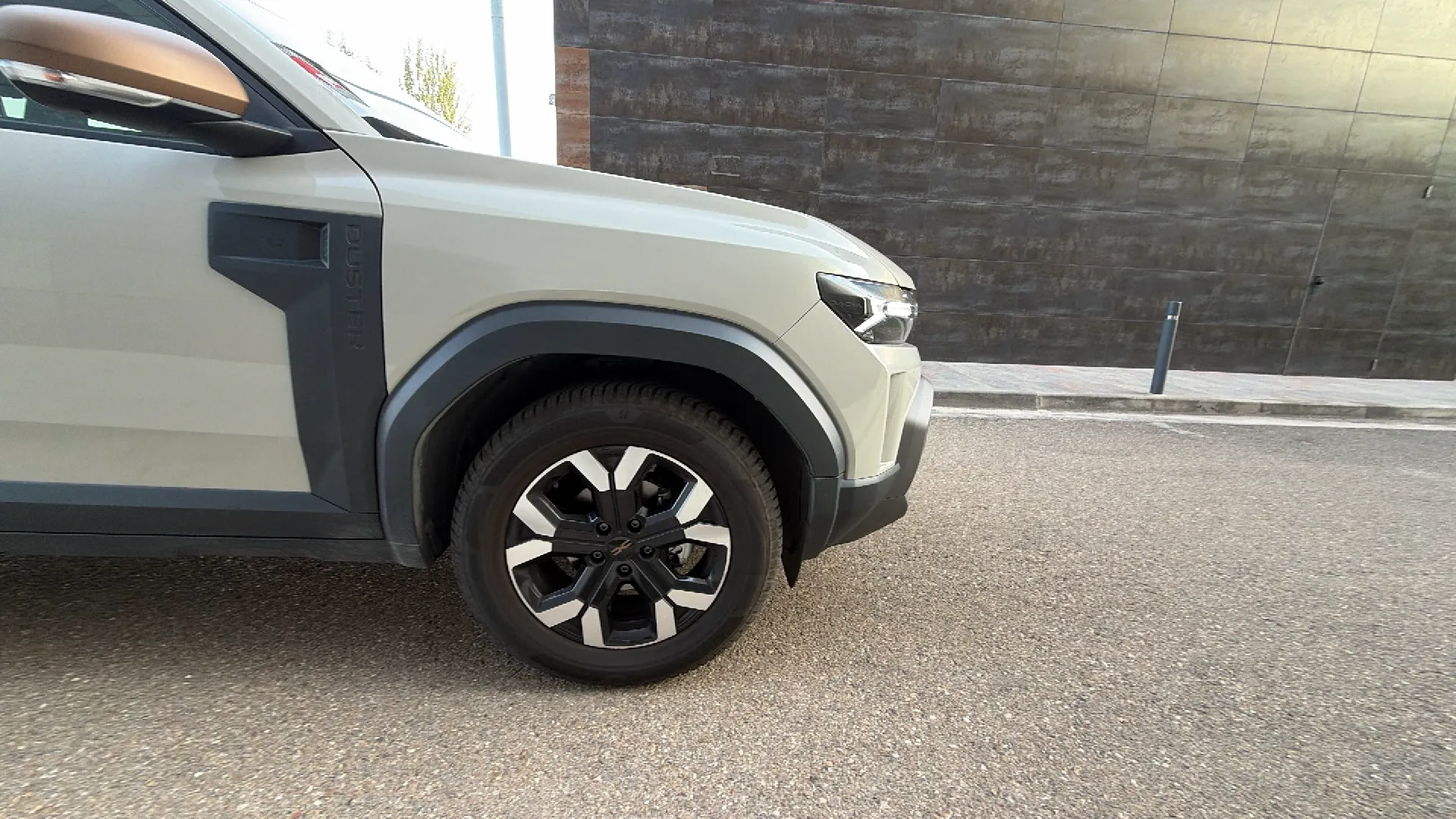 Dacia Duster Extreme TCe 48v 4x2 - foto 16