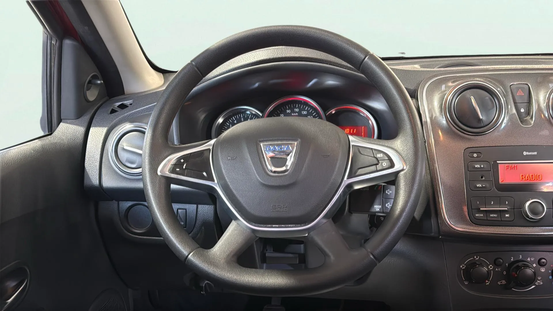Dacia Sandero Serie Lim 2019 TCe GLP 18 - foto 12