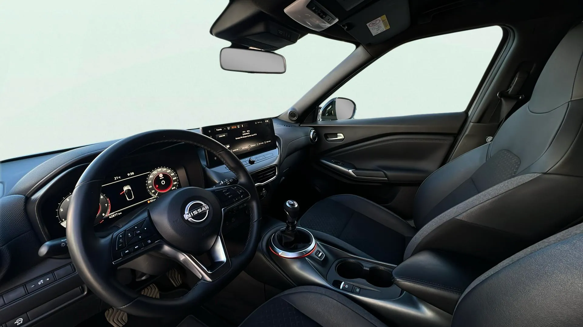Nissan Juke DIG-T 6M/T N-Connecta - foto 9