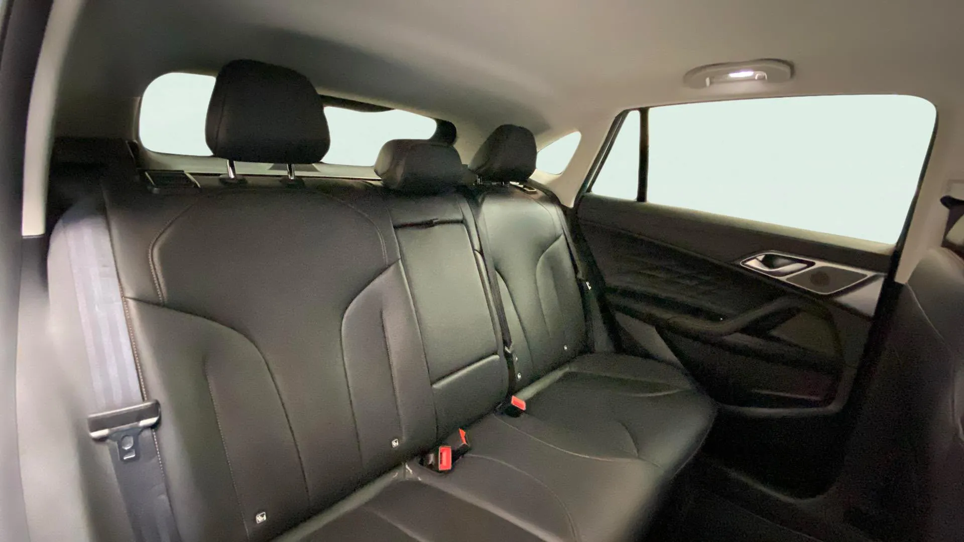 MG HS 1.5T Plug IN Hybrid Luxury - foto 12