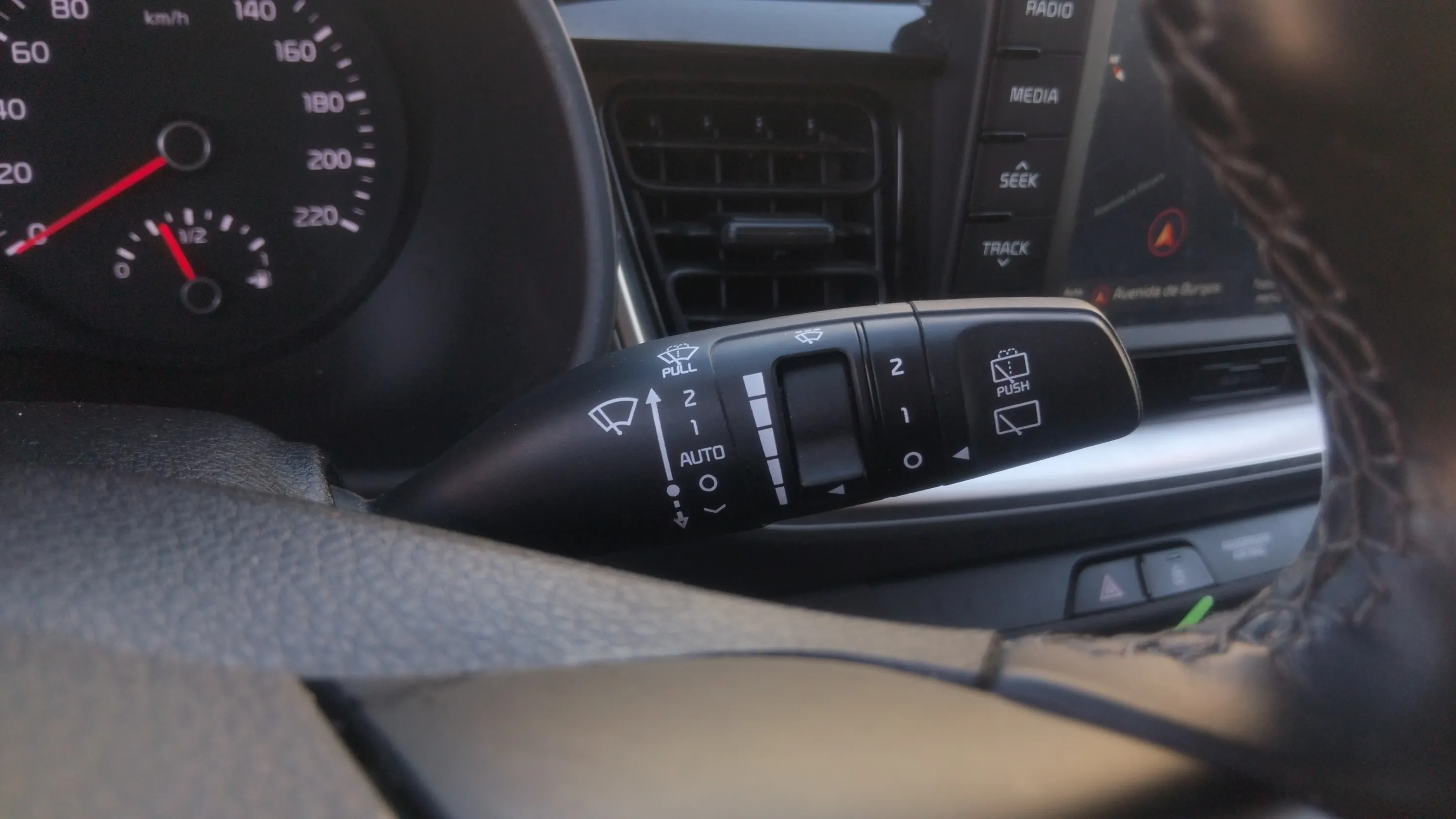 Kia Stonic 1.0 T-GDi Drive - foto 22