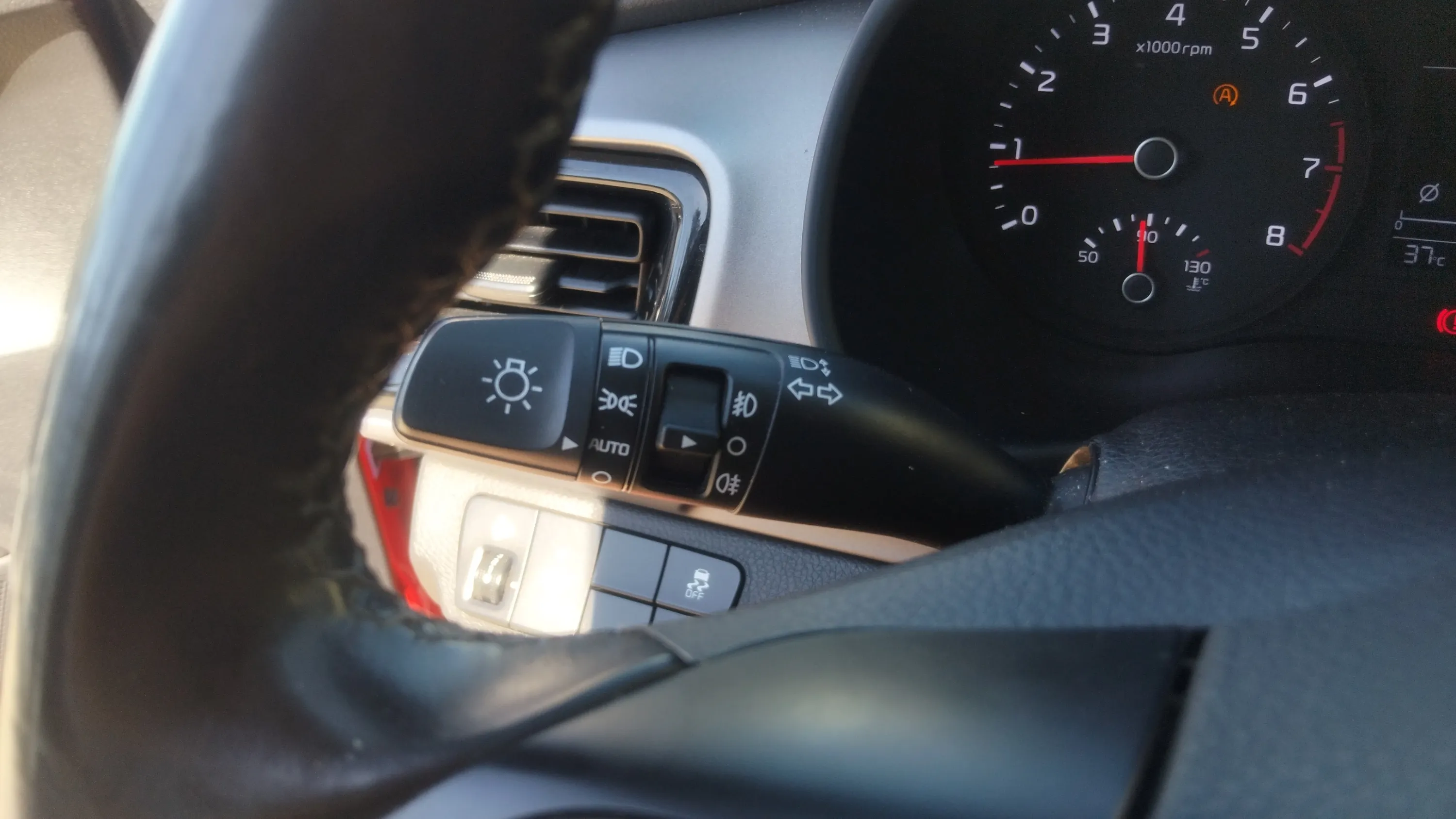 Kia Stonic 1.0 T-GDi Drive - foto 21