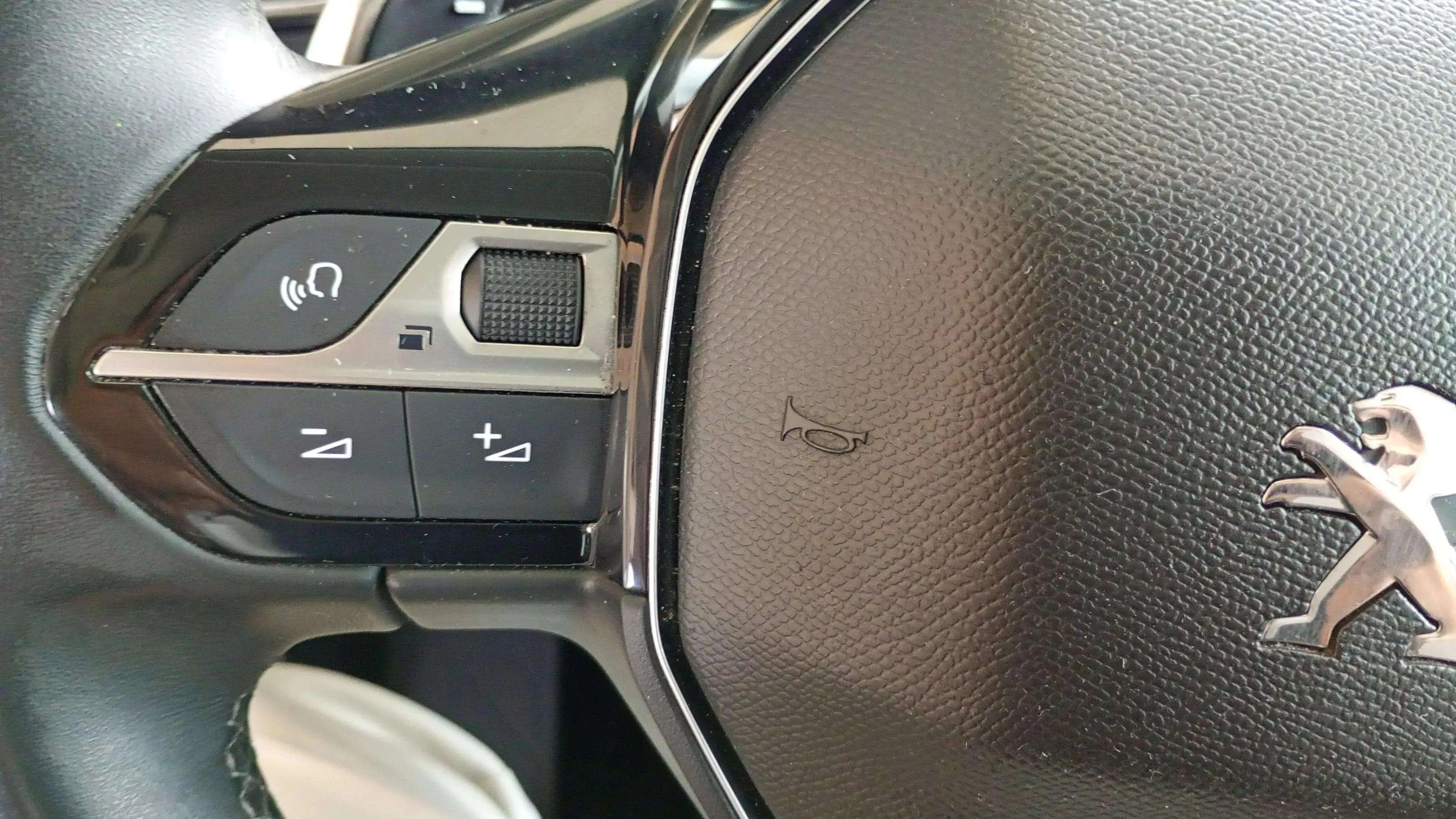 Peugeot 3008 1.2 PureTech Allure EAT8 - foto 13