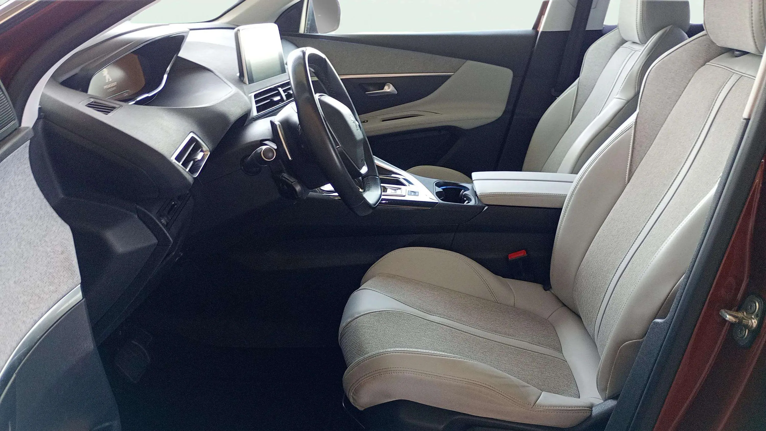 Peugeot 3008 1.2 PureTech Allure EAT8 - foto 11