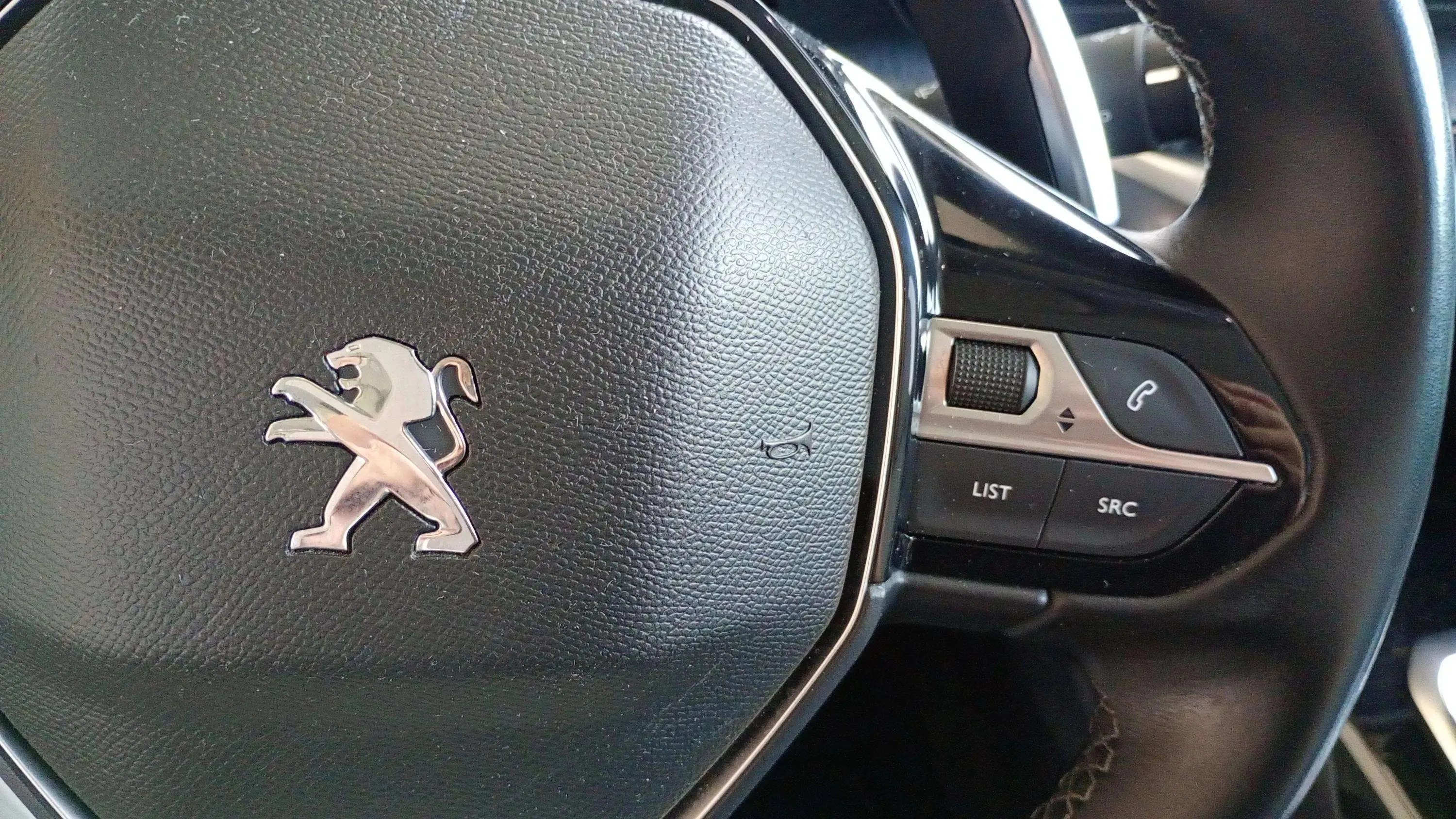 Peugeot 3008 1.2 PureTech Allure EAT8 - foto 14