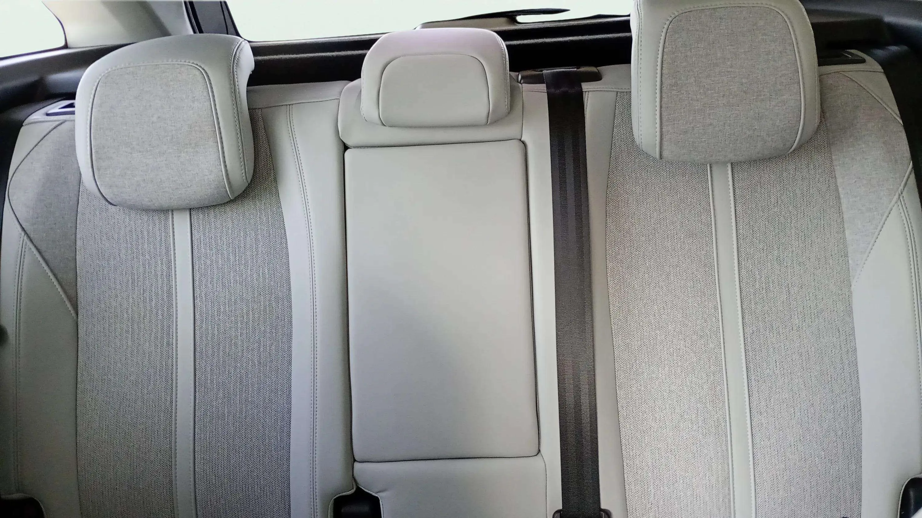 Peugeot 3008 1.2 PureTech Allure EAT8 - foto 12