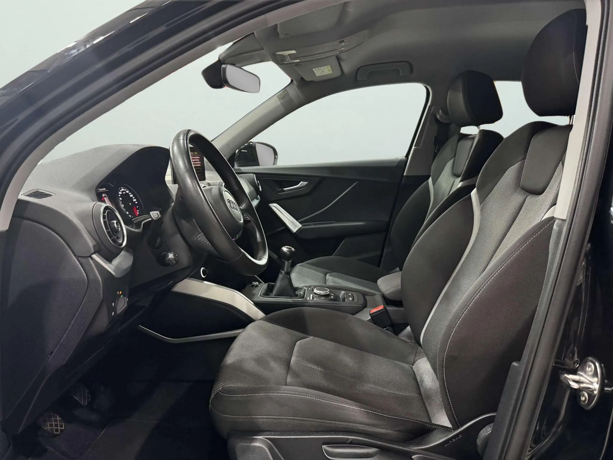 Audi Q2 Sport 35 TFSI - foto 22