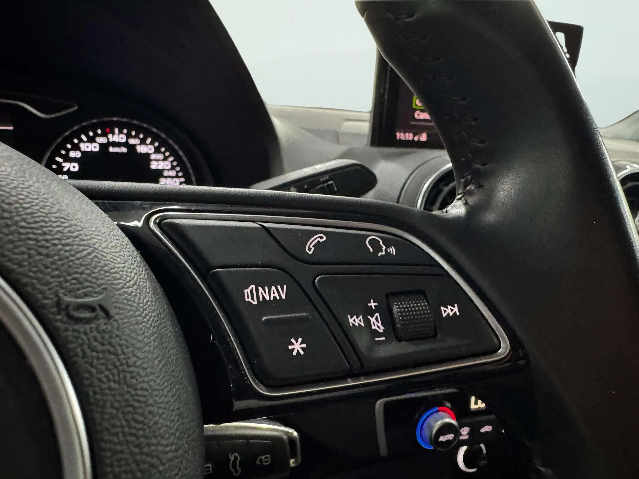 Audi Q2 Sport 35 TFSI - foto 15