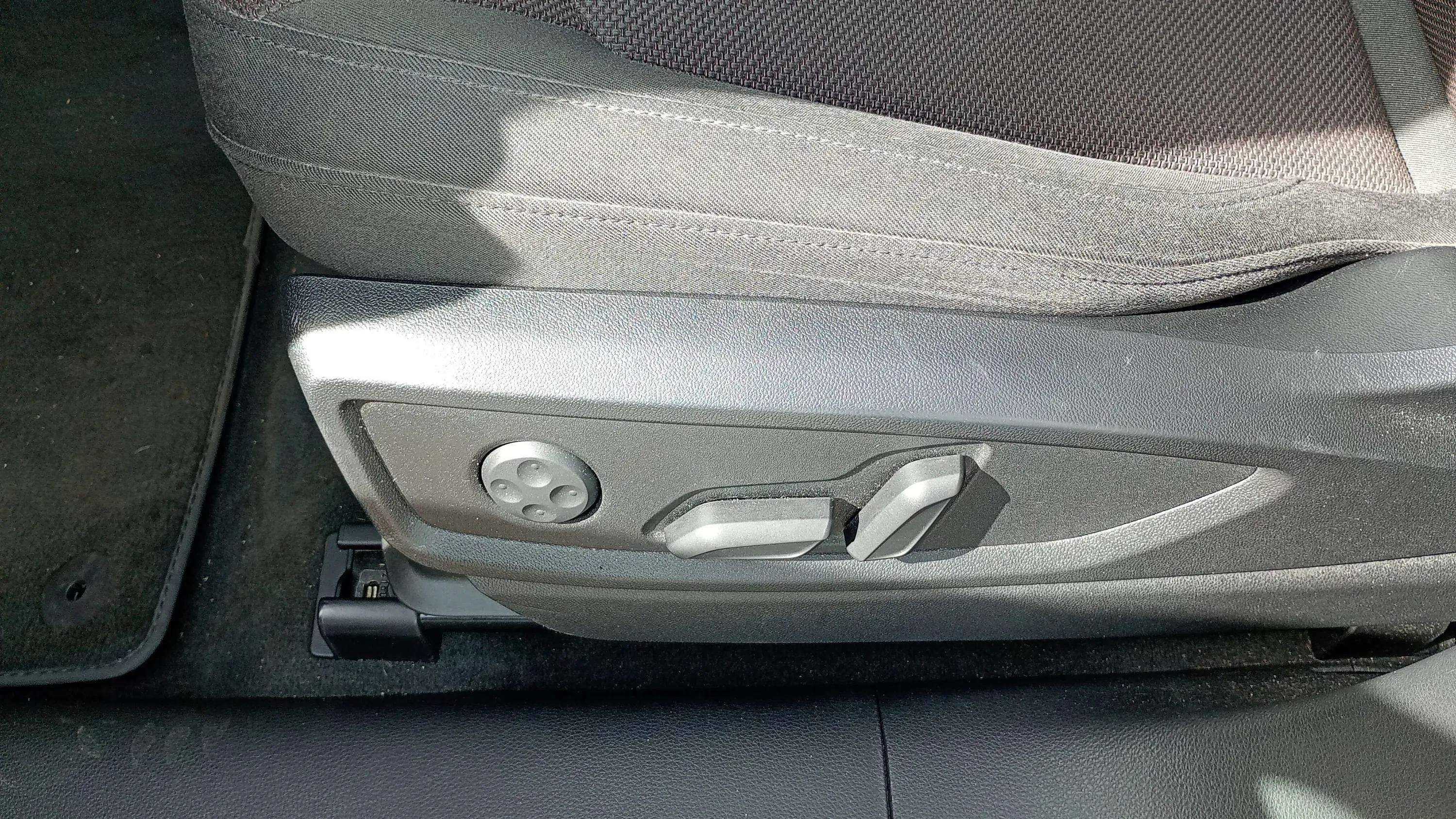 Audi Q5 2.0 TDI quattro S tronic - foto 19