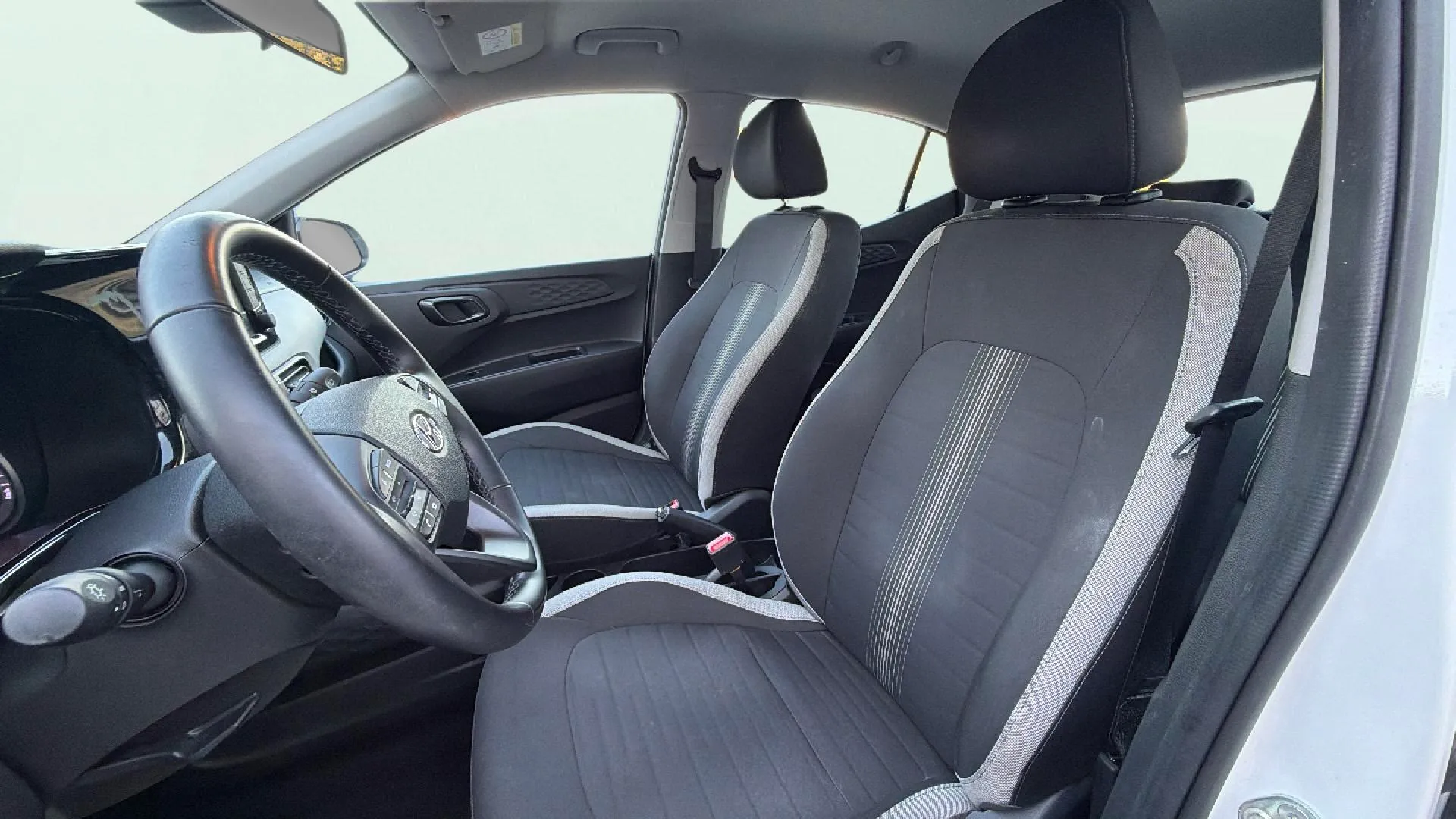 Hyundai i10 1.0 Tecno - foto 18