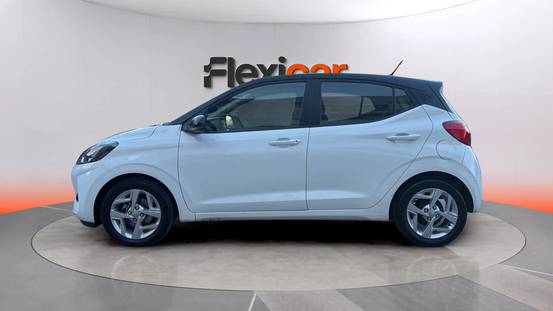Hyundai i10 1.0 Tecno - foto 4