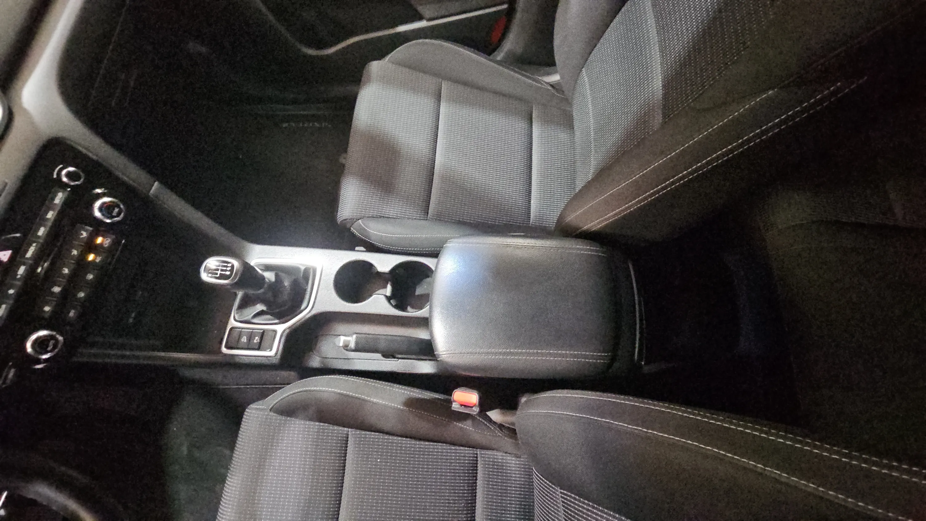 Kia Sportage 1.6 GDi Drive Plus 4x2 - foto 18