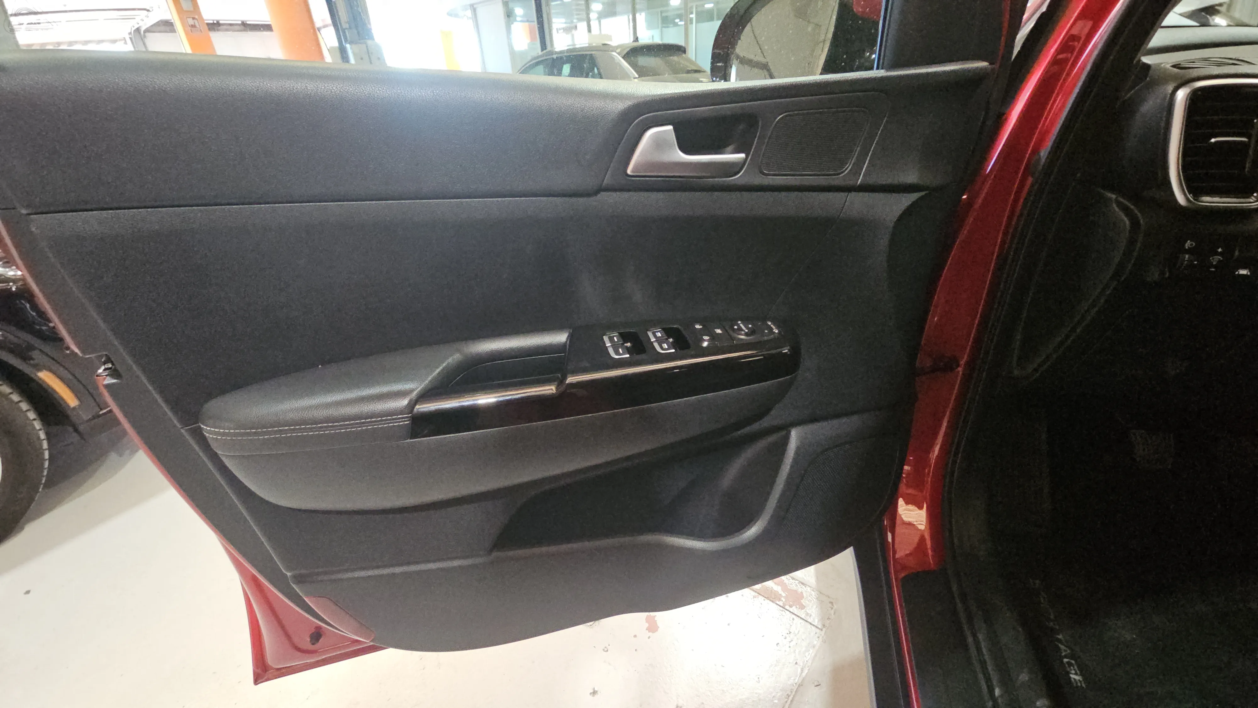 Kia Sportage 1.6 GDi Drive Plus 4x2 - foto 17