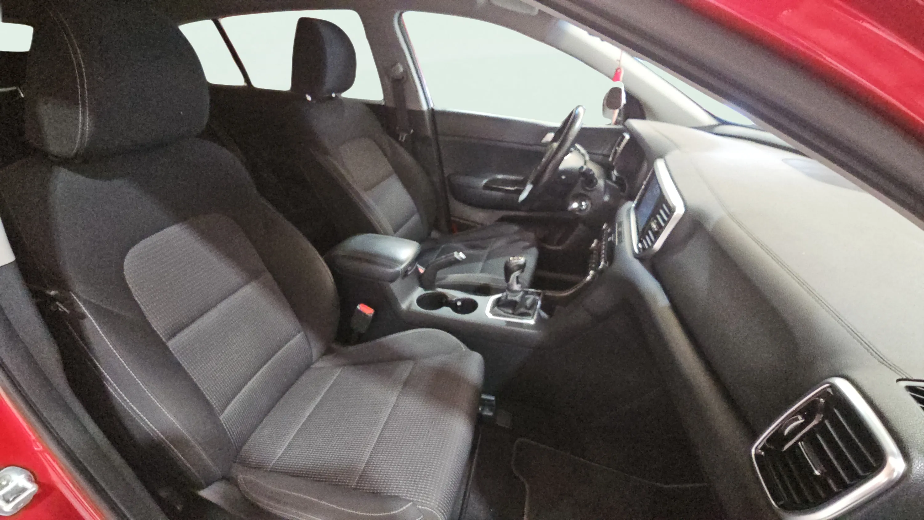 Kia Sportage 1.6 GDi Drive Plus 4x2 - foto 13