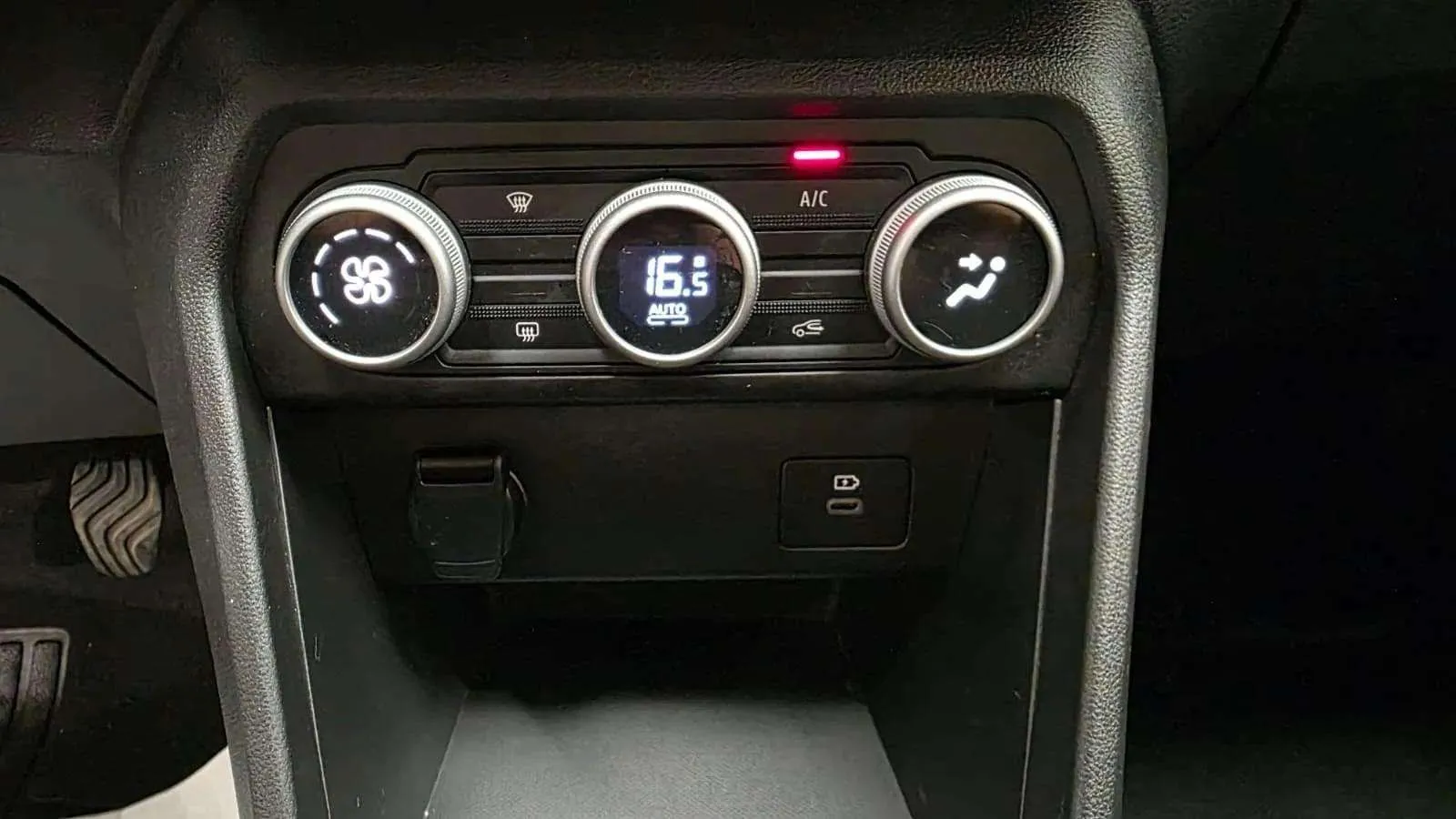 Dacia Sandero Stepway Essential ECO-G - foto 22