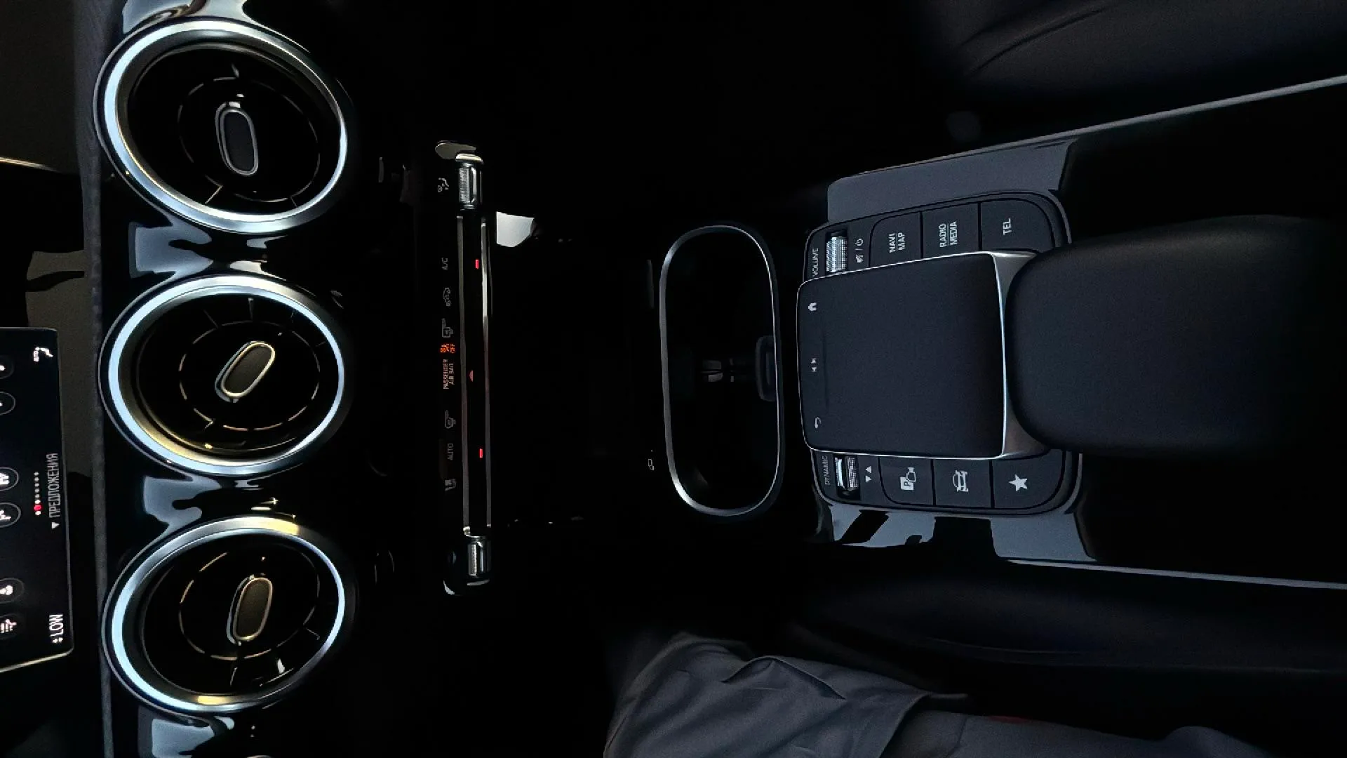 Mercedes-Benz CLA 180 - foto 20