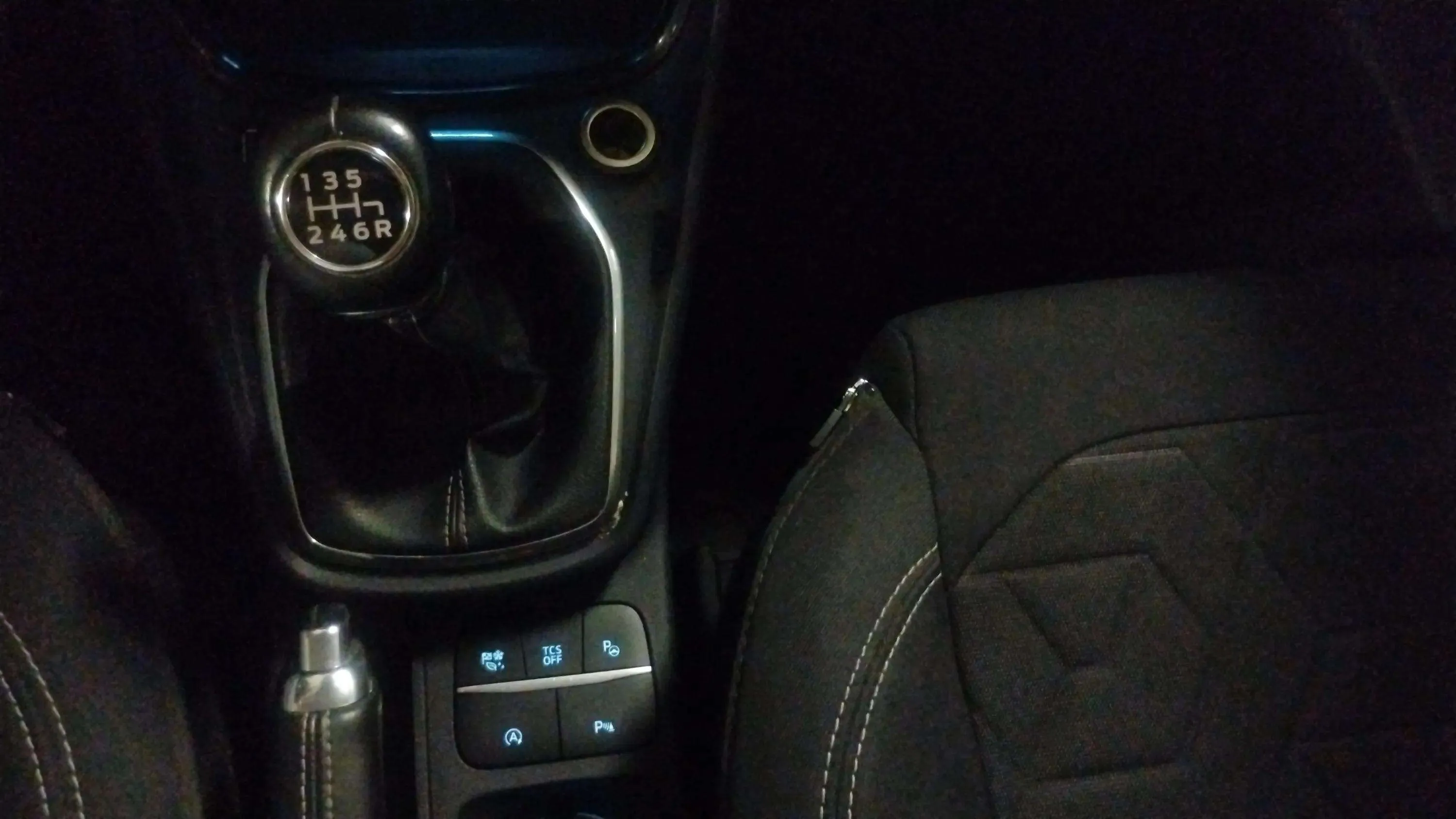 Ford Puma 1.0 EcoBoost ST-Line MHEV - foto 24