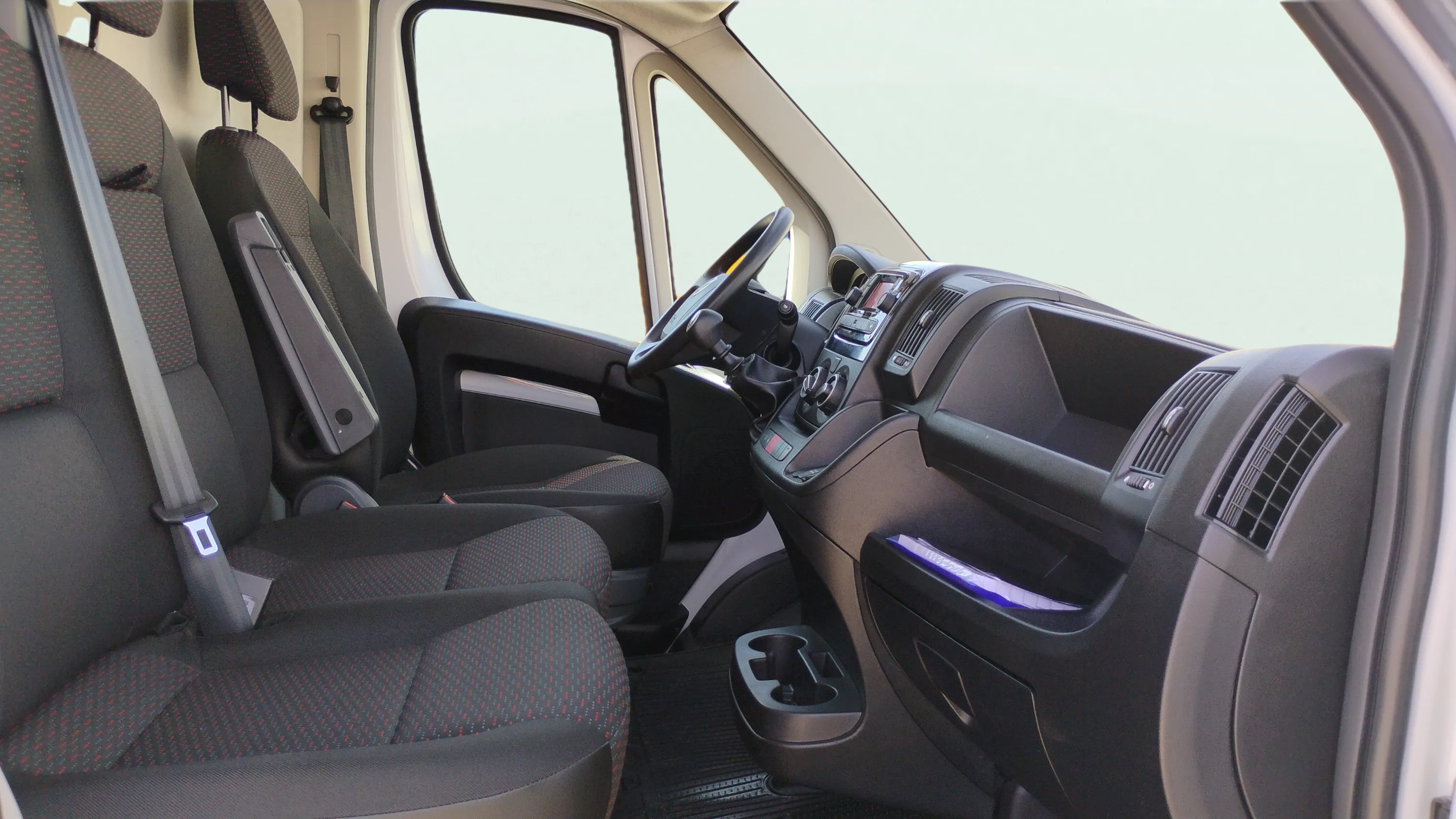 Fiat Ducato 30 L2H2 2.3 - foto 18