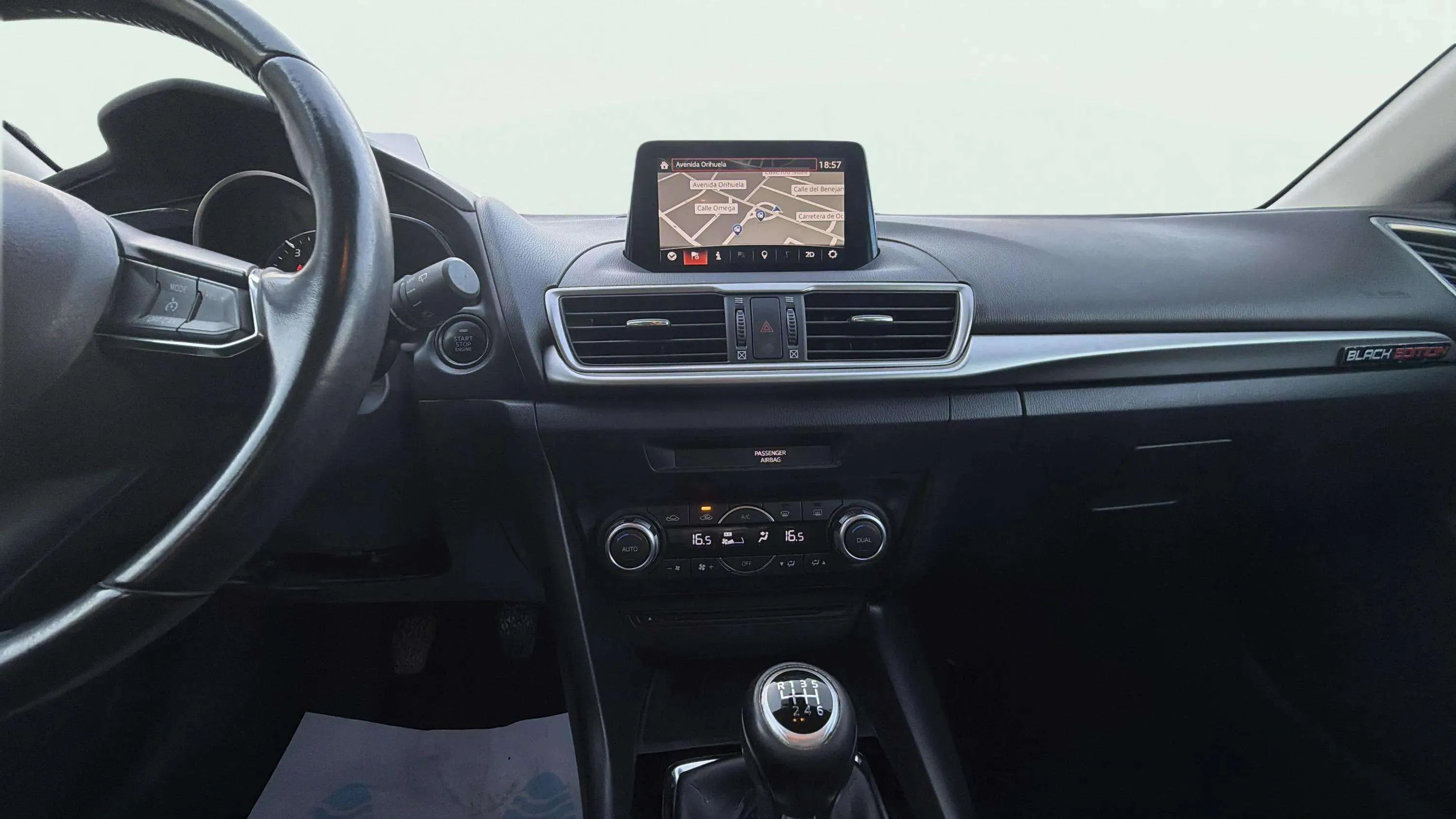 Mazda Mazda3 1.5 DE Black Tech Edition - foto 15