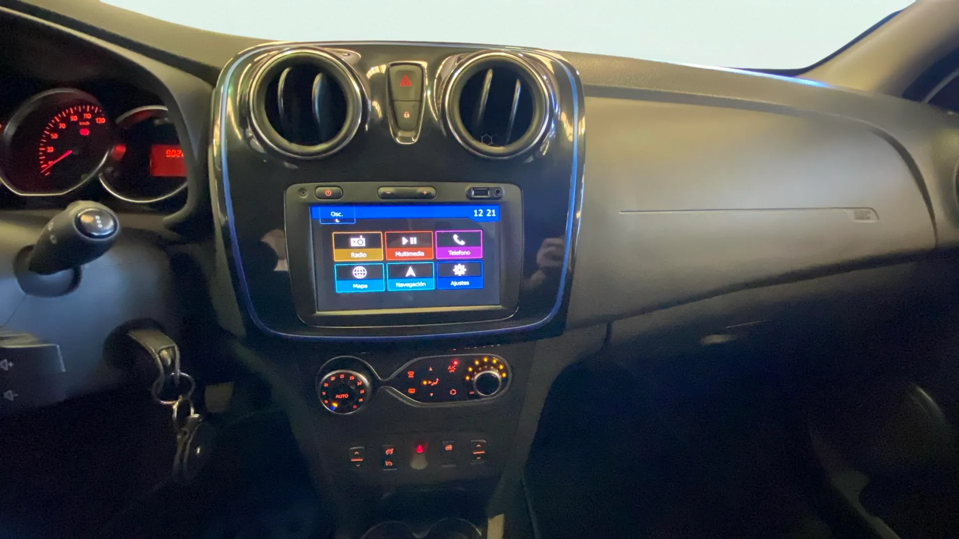 Dacia Sandero Stepway Essential TCe (90V) - foto 24