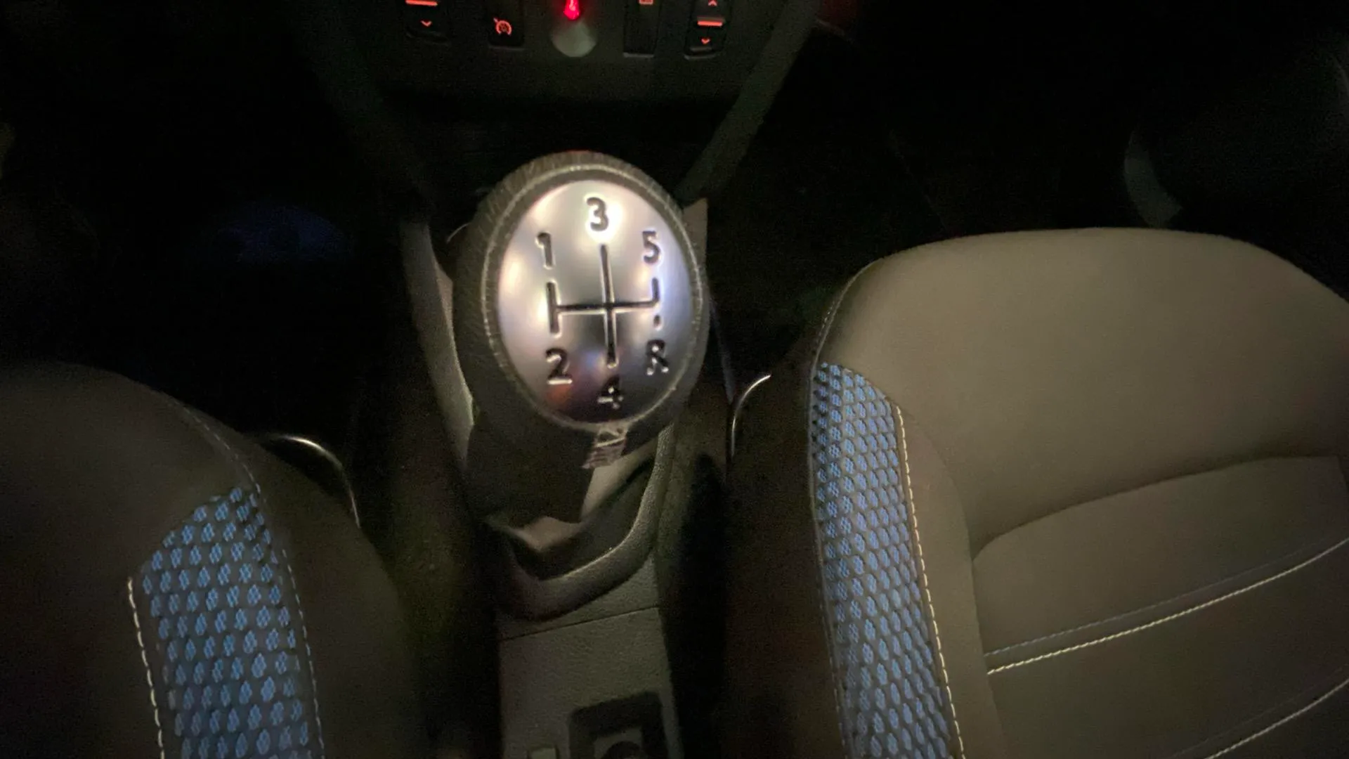 Dacia Sandero Stepway Essential TCe (90V) - foto 30