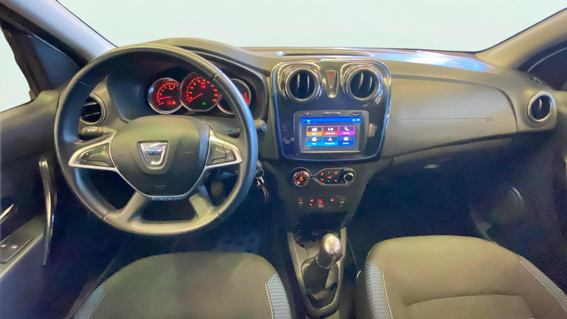 Dacia Sandero Stepway Essential TCe (90V) - foto 17