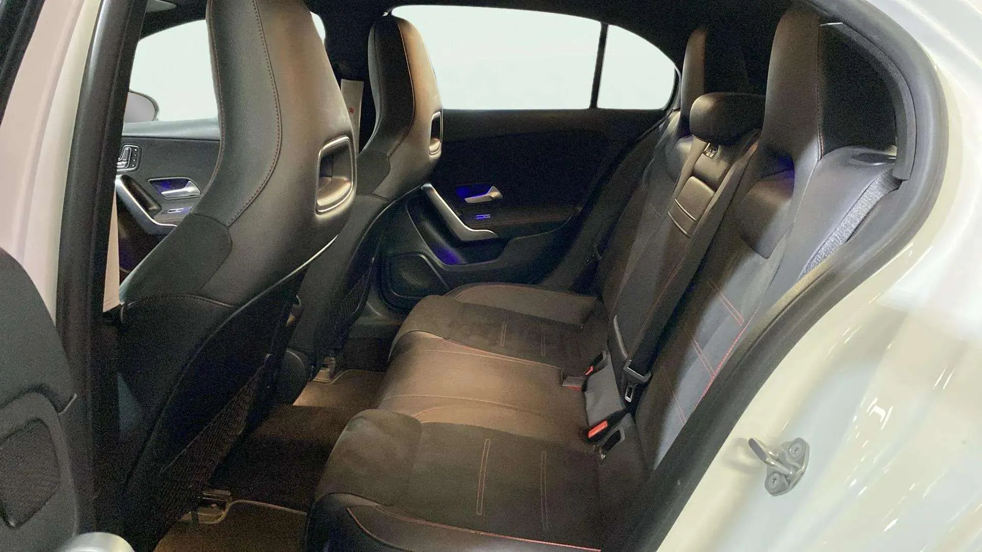Mercedes-Benz Clase A A 200 d - foto 8