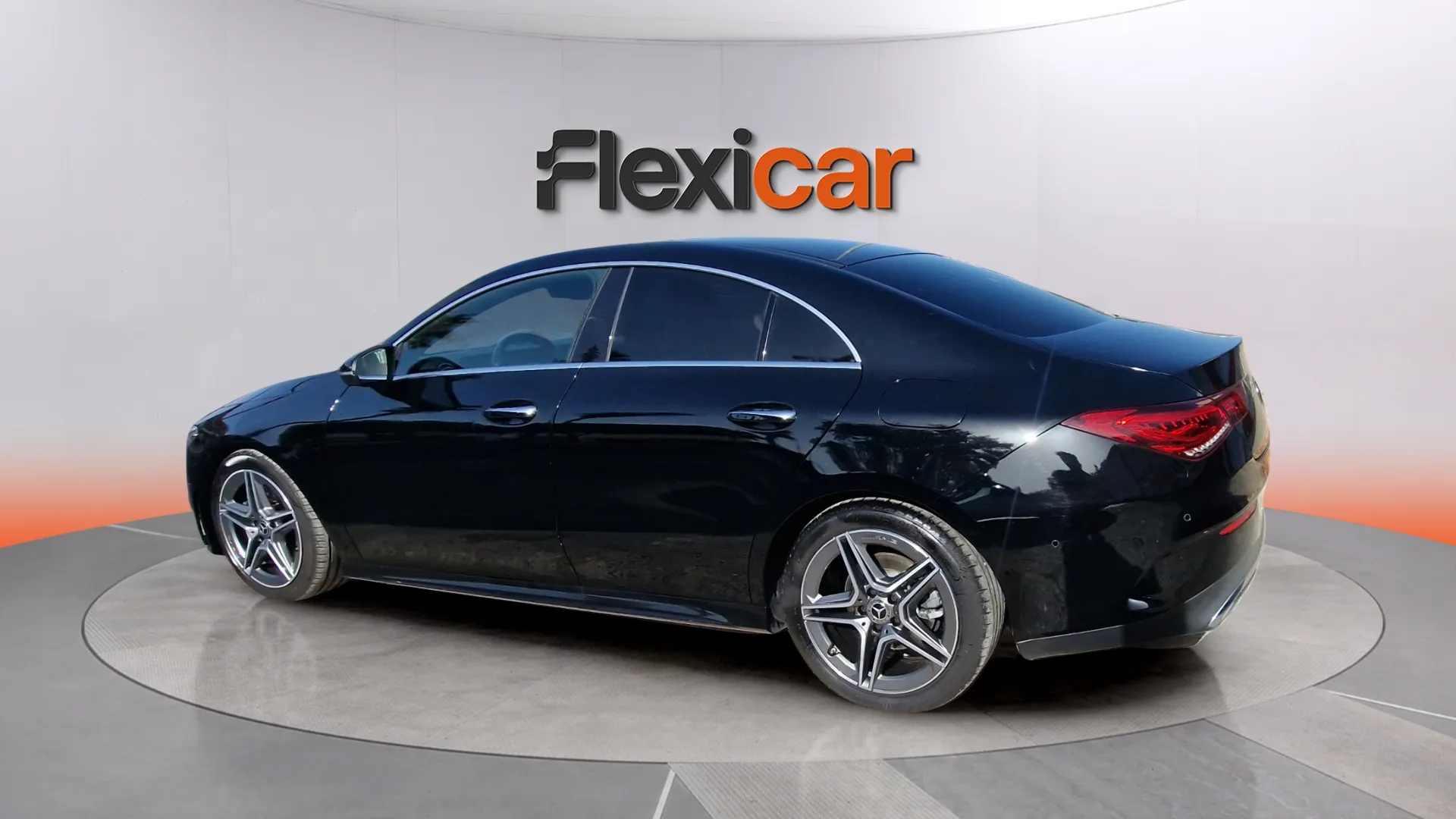 Mercedes-Benz CLA 200 D 4MATIC DCT - foto 8