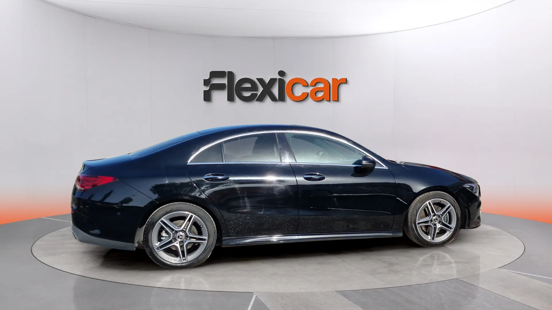 Mercedes-Benz CLA 200 D 4MATIC DCT - foto 4