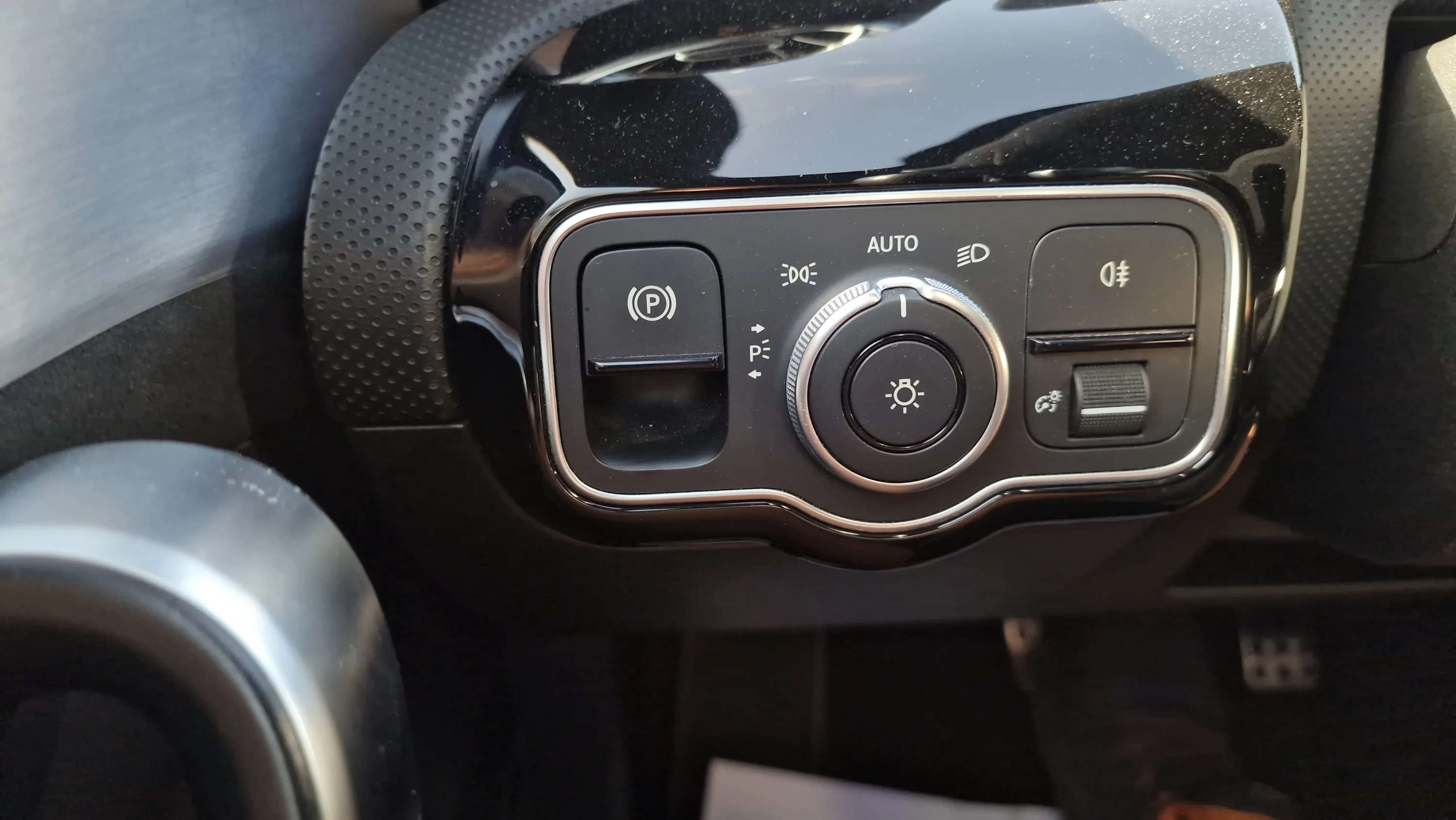 Mercedes-Benz CLA 200 D 4MATIC DCT - foto 16