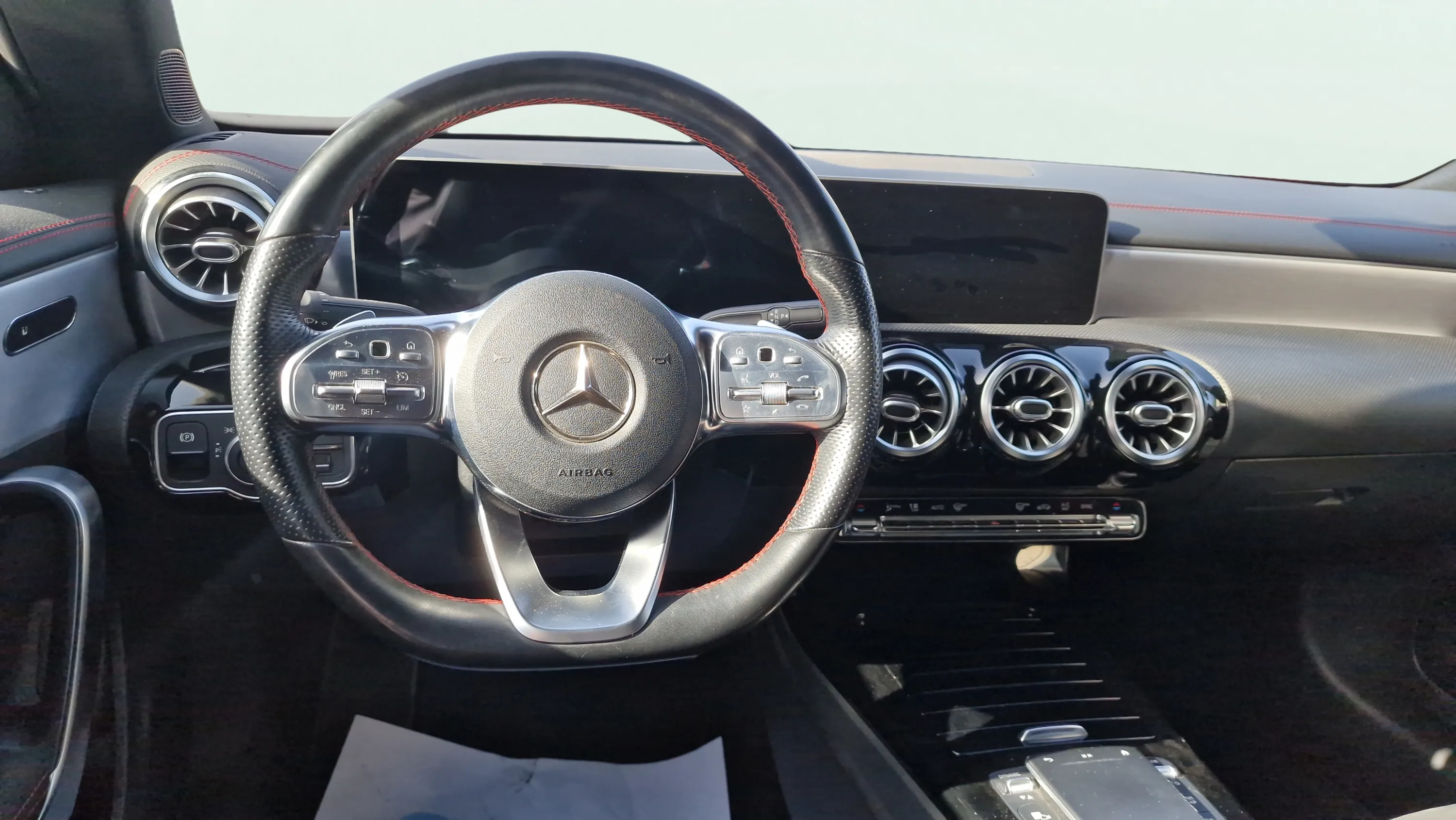 Mercedes-Benz CLA 200 D 4MATIC DCT - foto 12