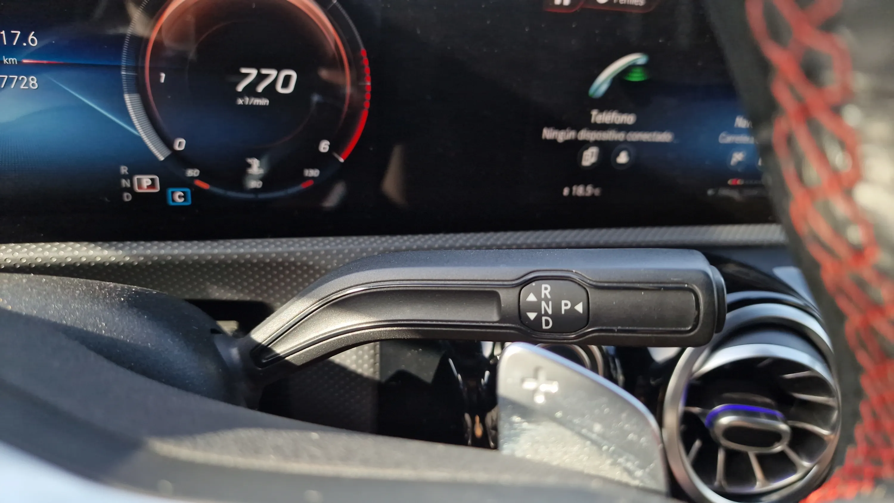 Mercedes-Benz CLA 200 D 4MATIC DCT - foto 10