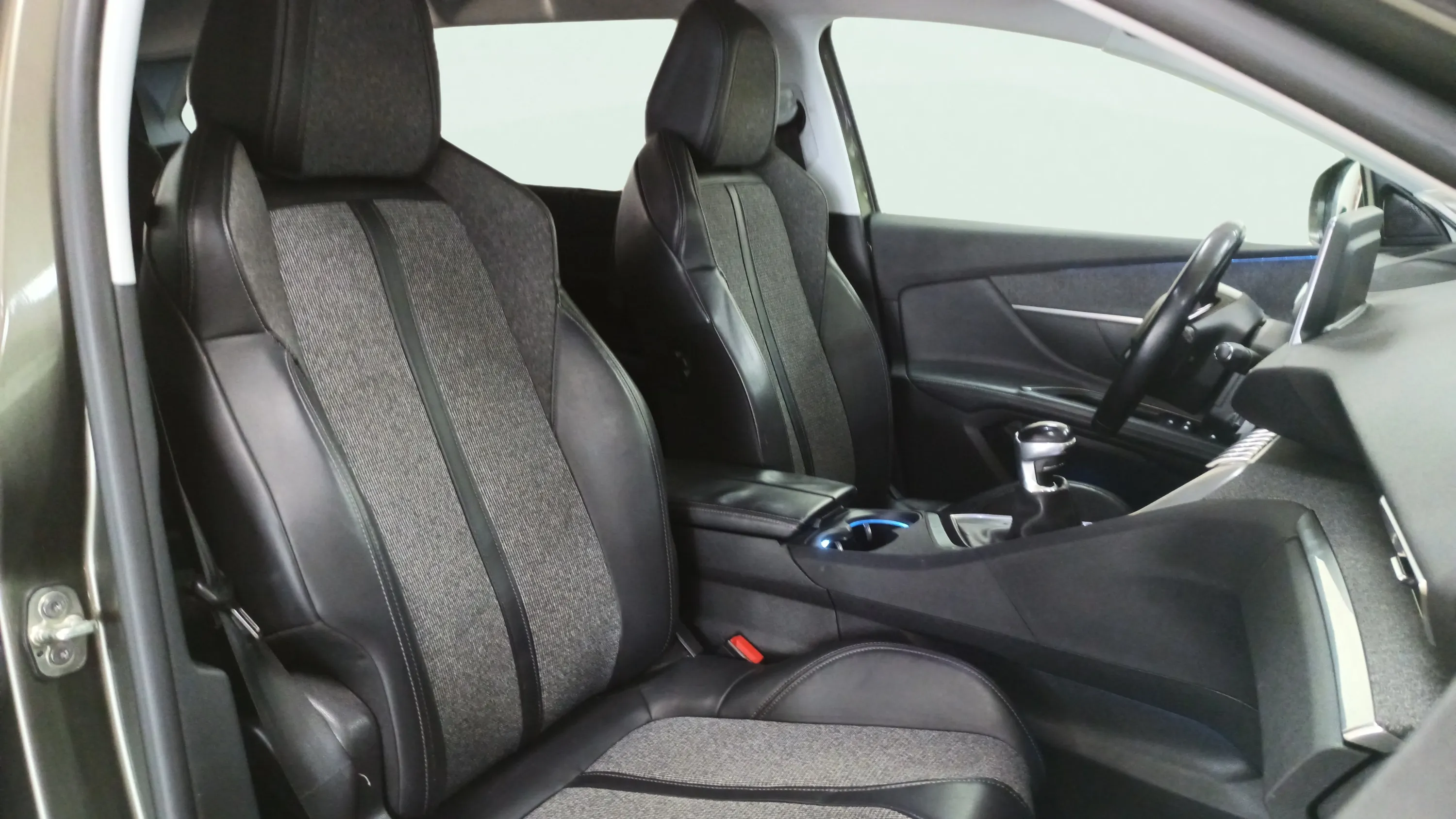 Peugeot 5008 Active 1.2L PureTech - foto 10