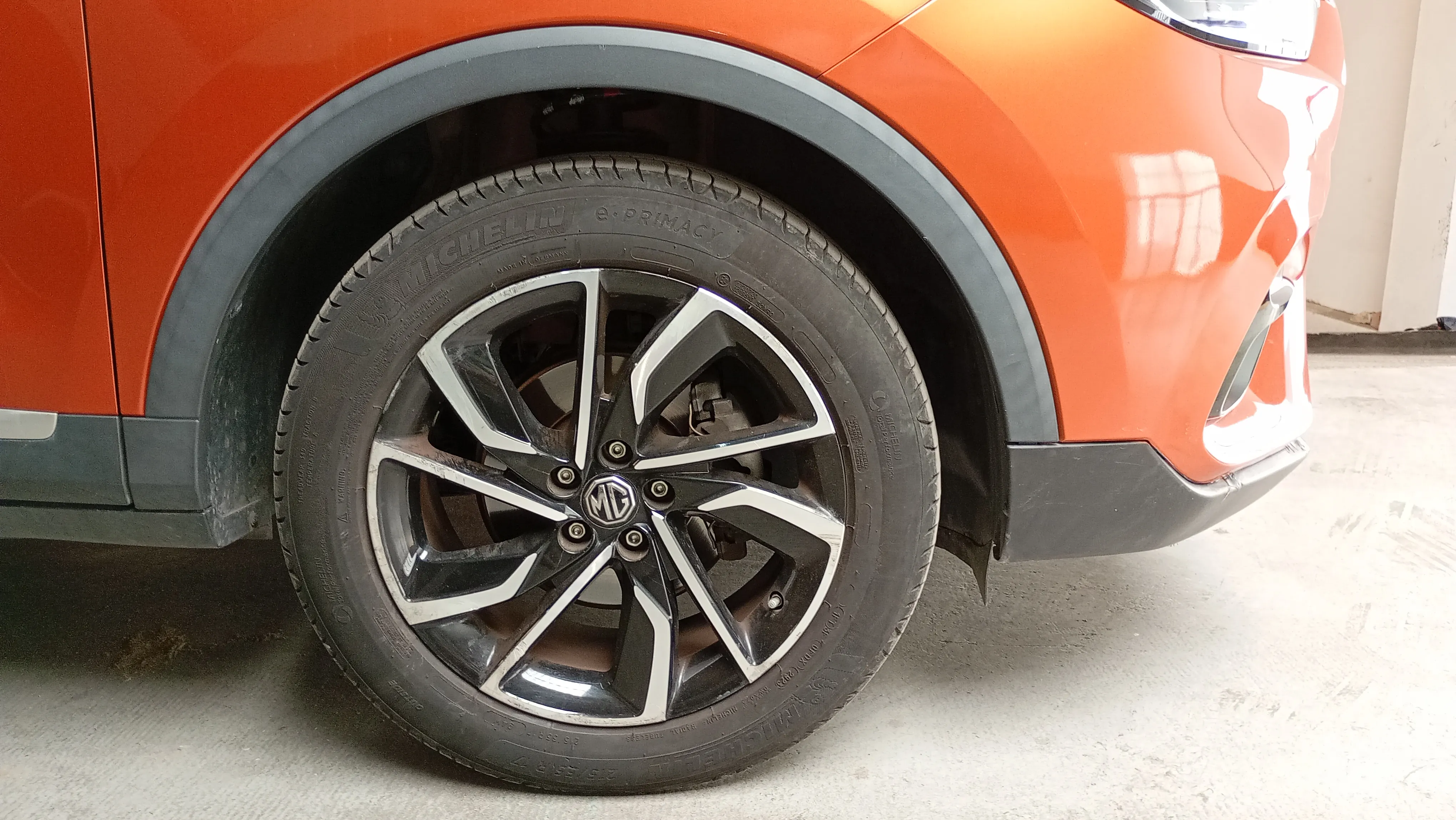 MG ZS 1.0T Luxury - foto 19