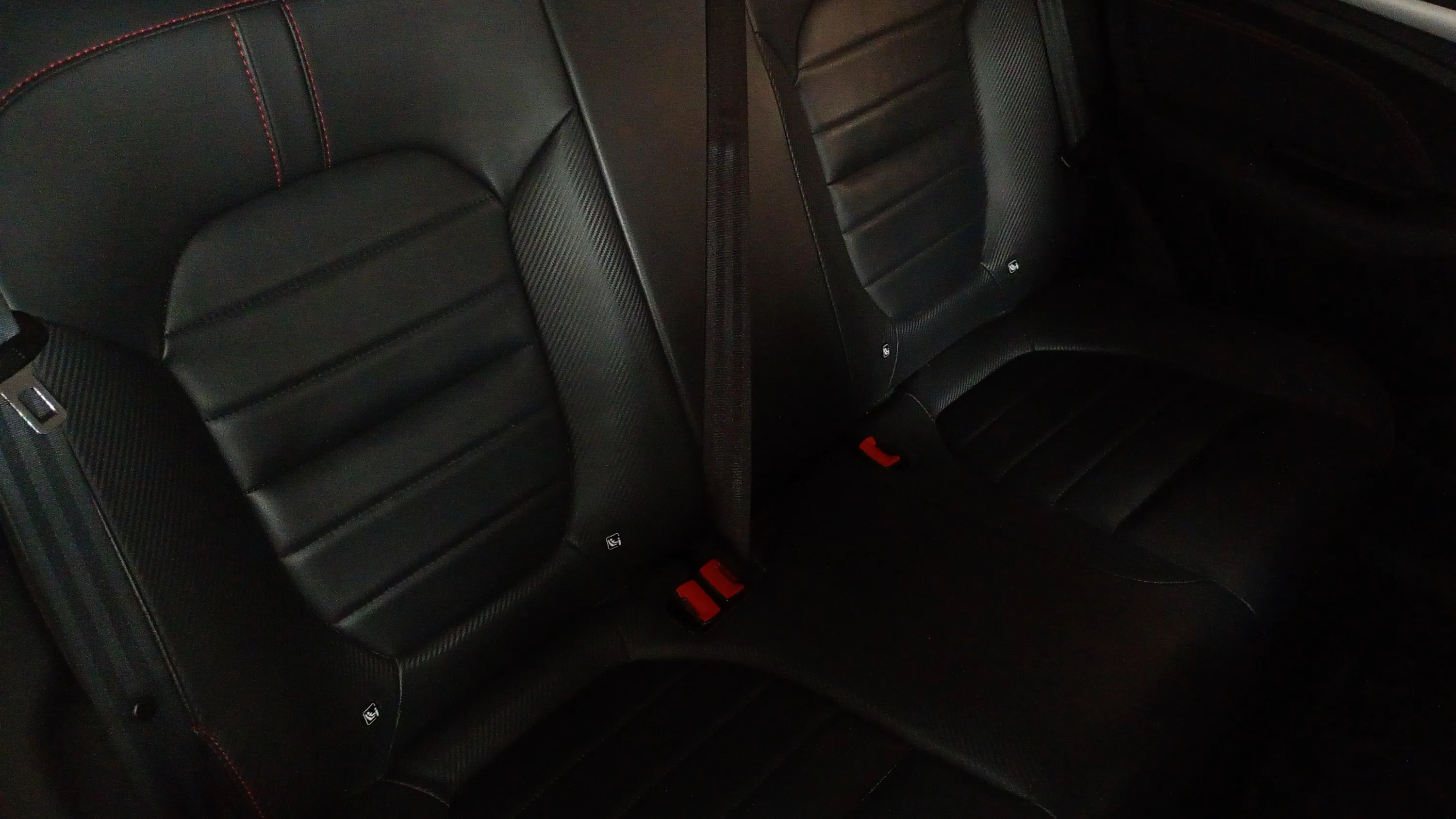 MG ZS 1.0T Luxury - foto 17