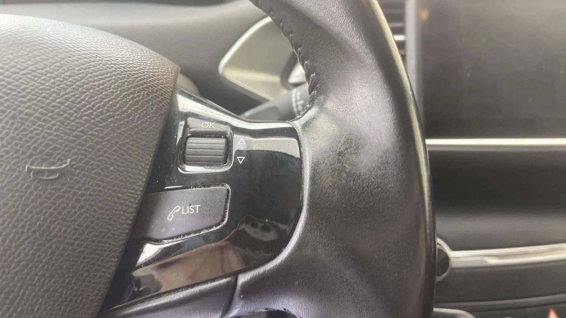 Peugeot 308 SW Style BlueHDi 130 - foto 15