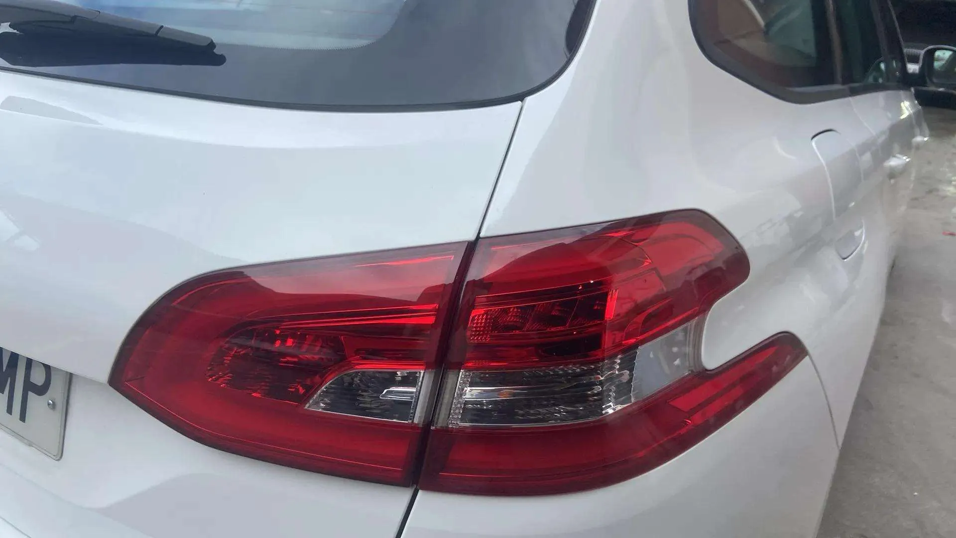 Peugeot 308 SW Style BlueHDi 130 - foto 11