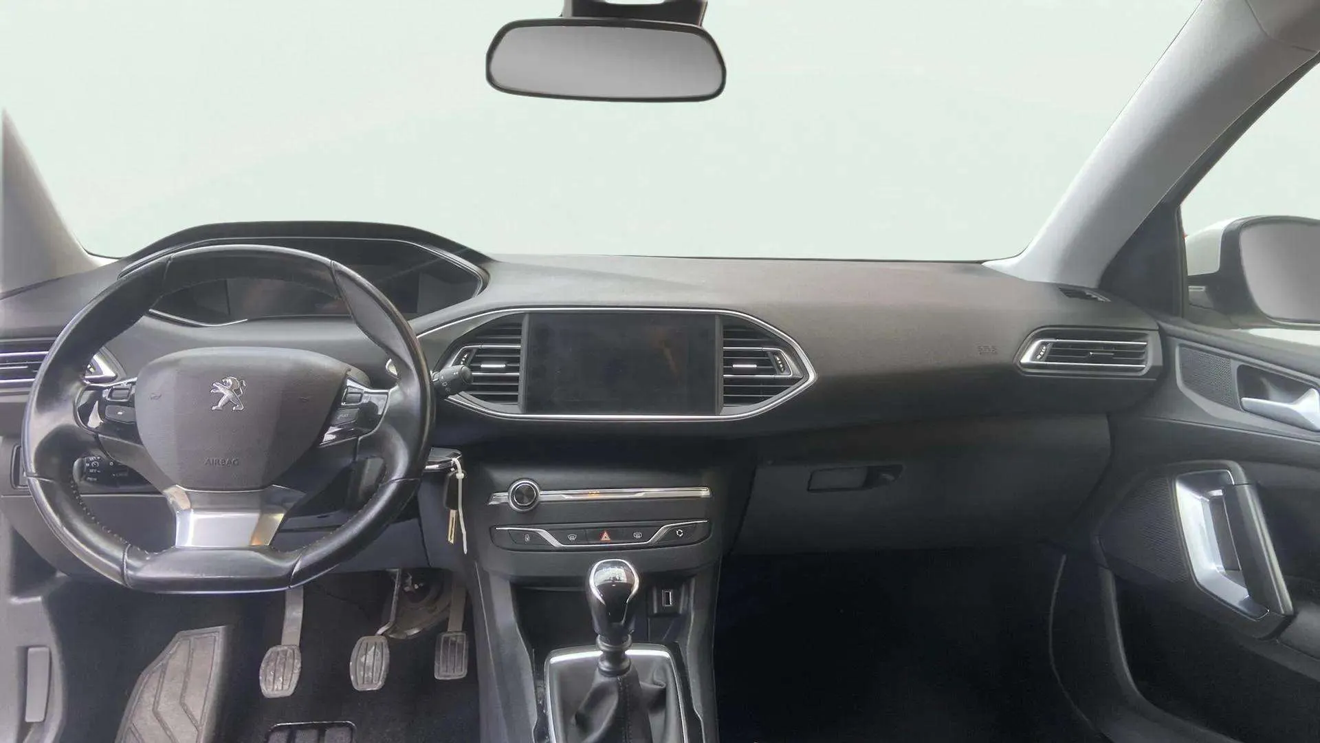 Peugeot 308 SW Style BlueHDi 130 - foto 16