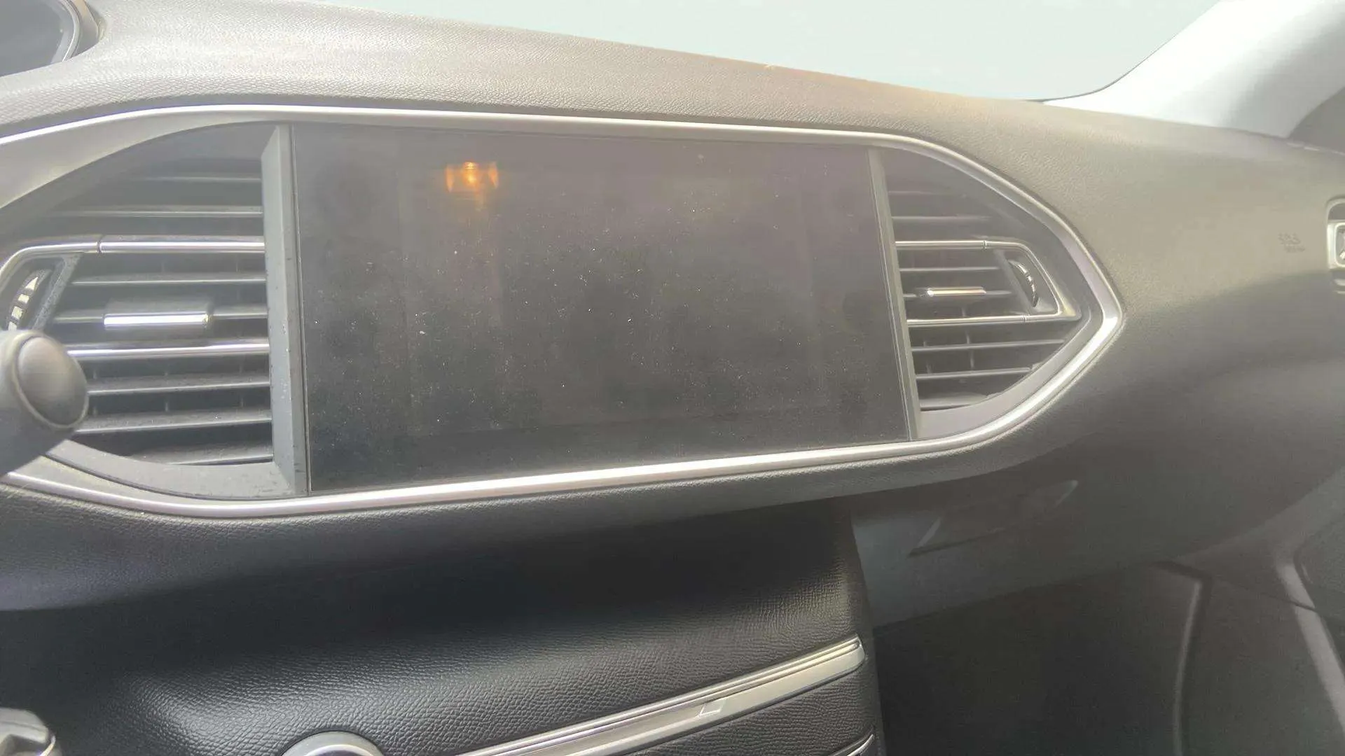 Peugeot 308 SW Style BlueHDi 130 - foto 18