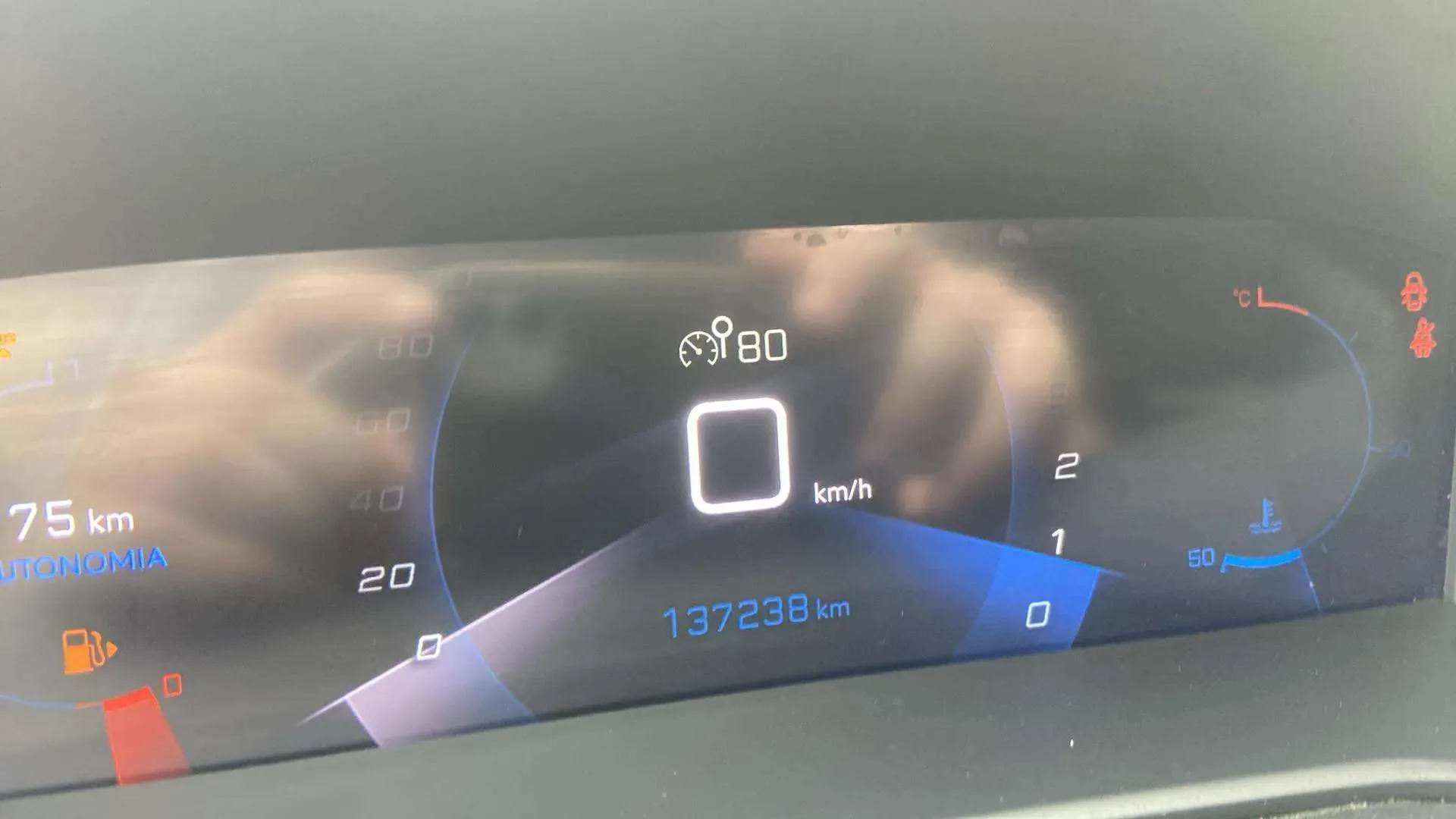 Peugeot 308 SW Style BlueHDi 130 - foto 17