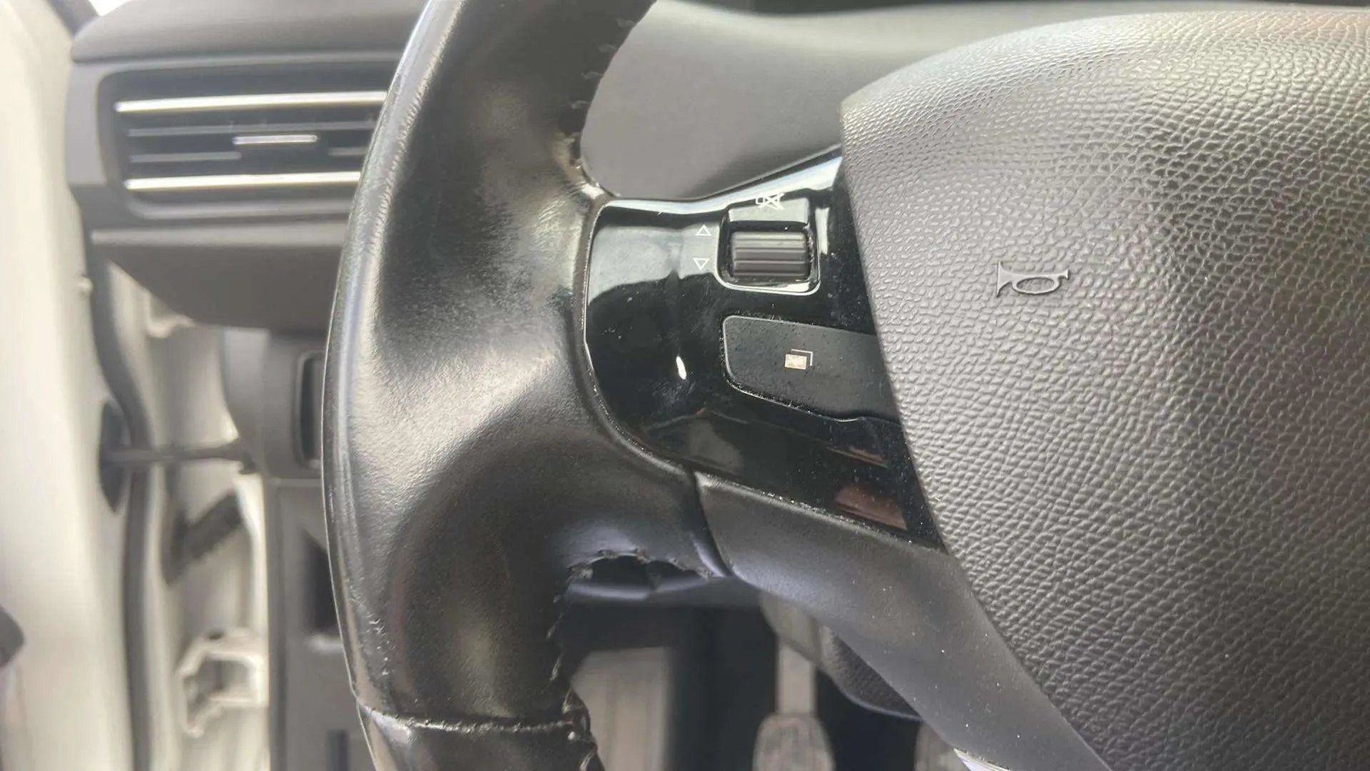 Peugeot 308 SW Style BlueHDi 130 - foto 14