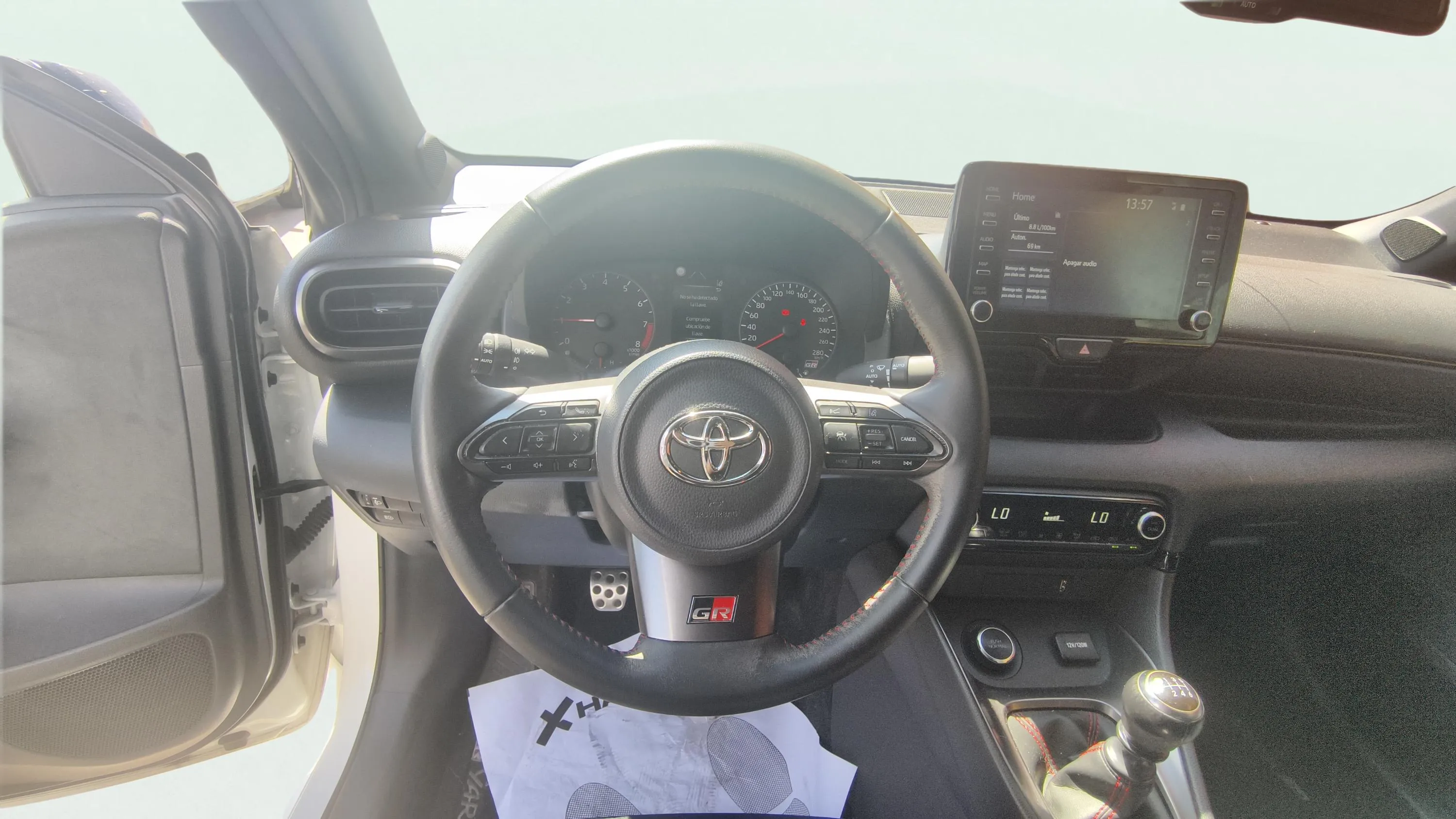 Toyota Yaris 1.6 RZ Circuit Pack - foto 9