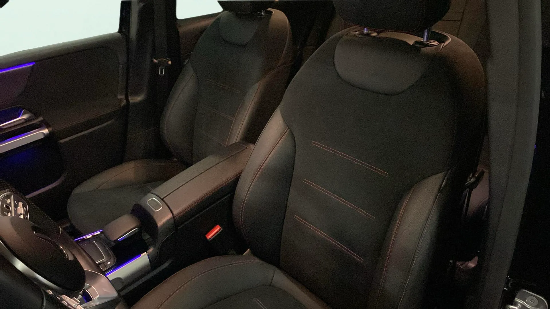Mercedes-Benz EQB 250+ - foto 25