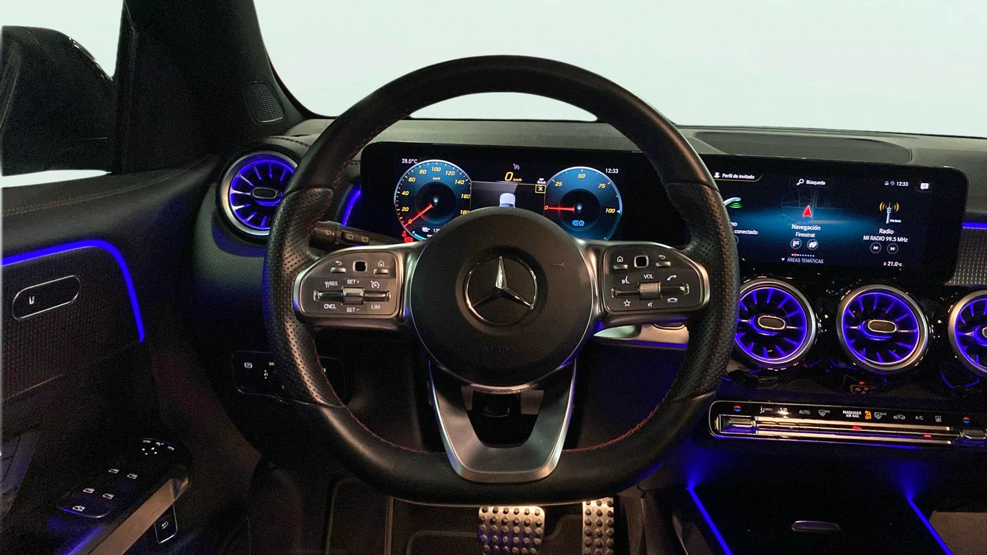 Mercedes-Benz EQB 250+ - foto 28