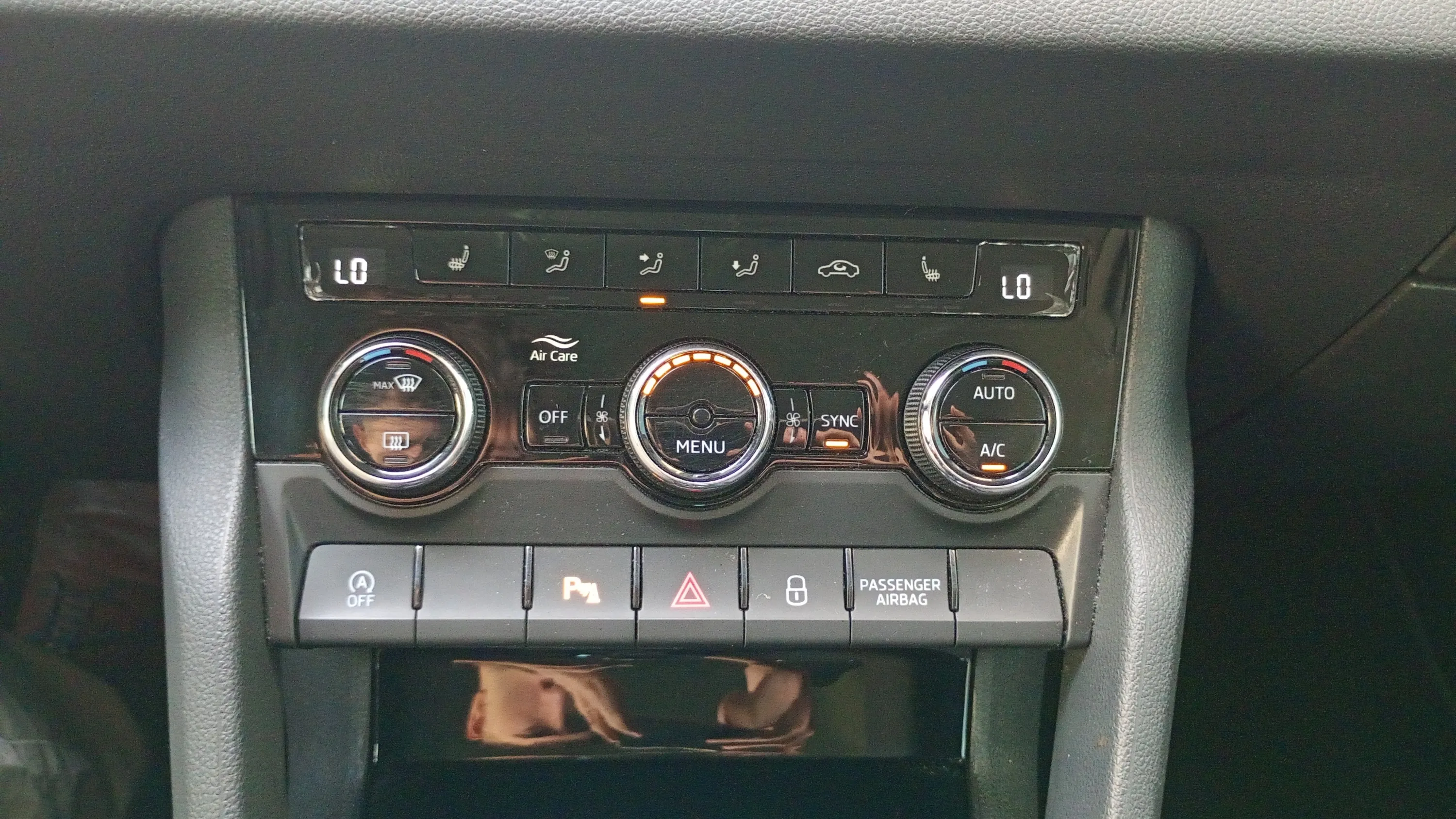 Škoda Karoq 1.6 TDI Ambition - foto 26