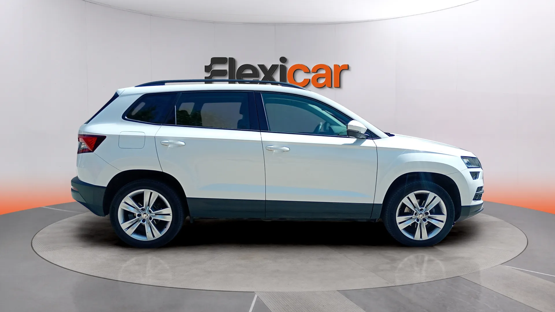 Škoda Karoq 1.6 TDI Ambition - foto 8