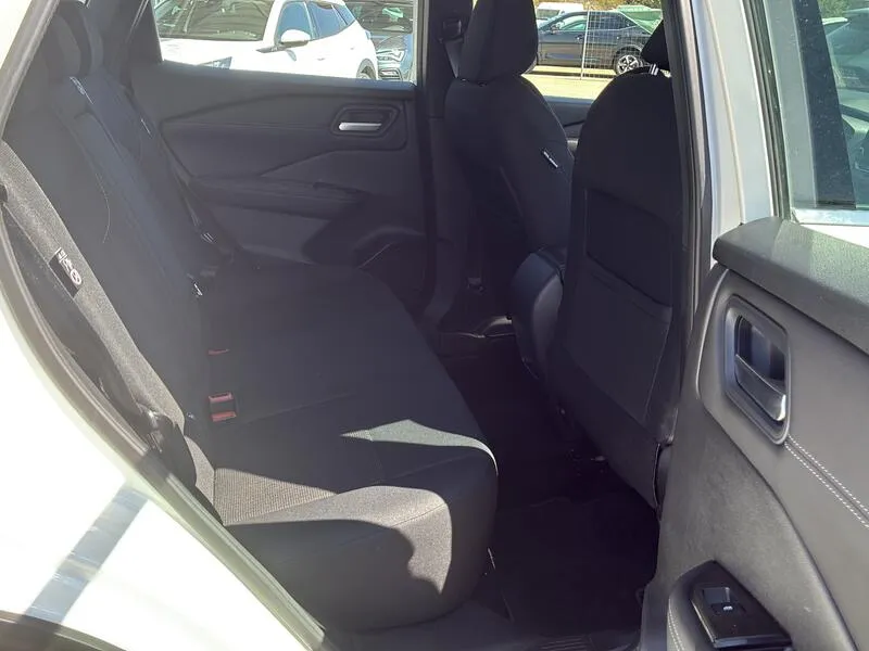 Nissan Qashqai DIG-T mHEV 4x2 Acenta - foto 26