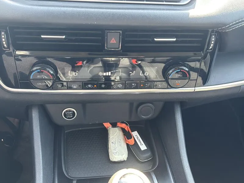 Nissan Qashqai DIG-T mHEV 4x2 Acenta - foto 19