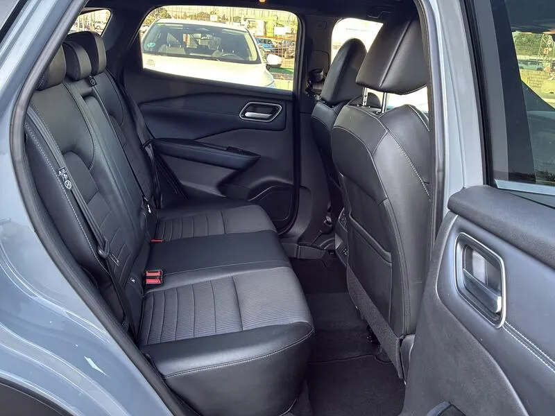 Nissan Qashqai DIG-T mHEV Xtronic Tekna - foto 29
