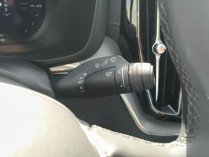 Volvo XC60 2.0 T6 AWD Recharge Ultimate Dark - foto 26